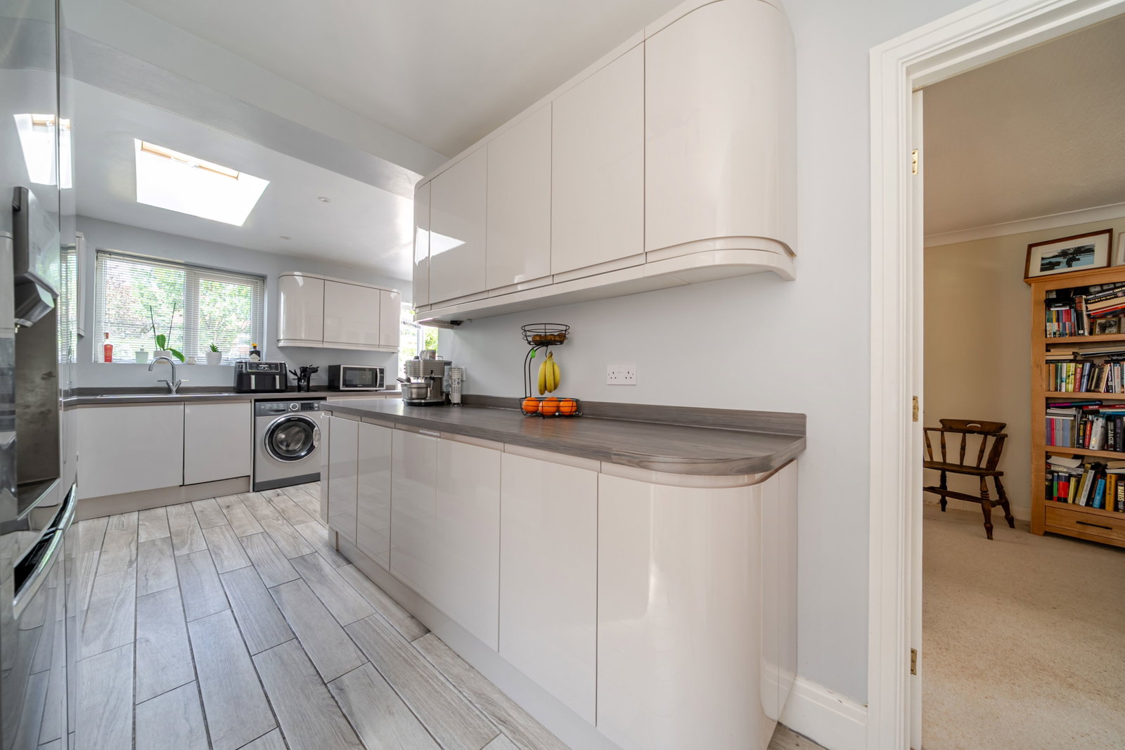 Semi Detached House for sale in York, Oakland Avenue, York, YO31 1DF, 1305 m²