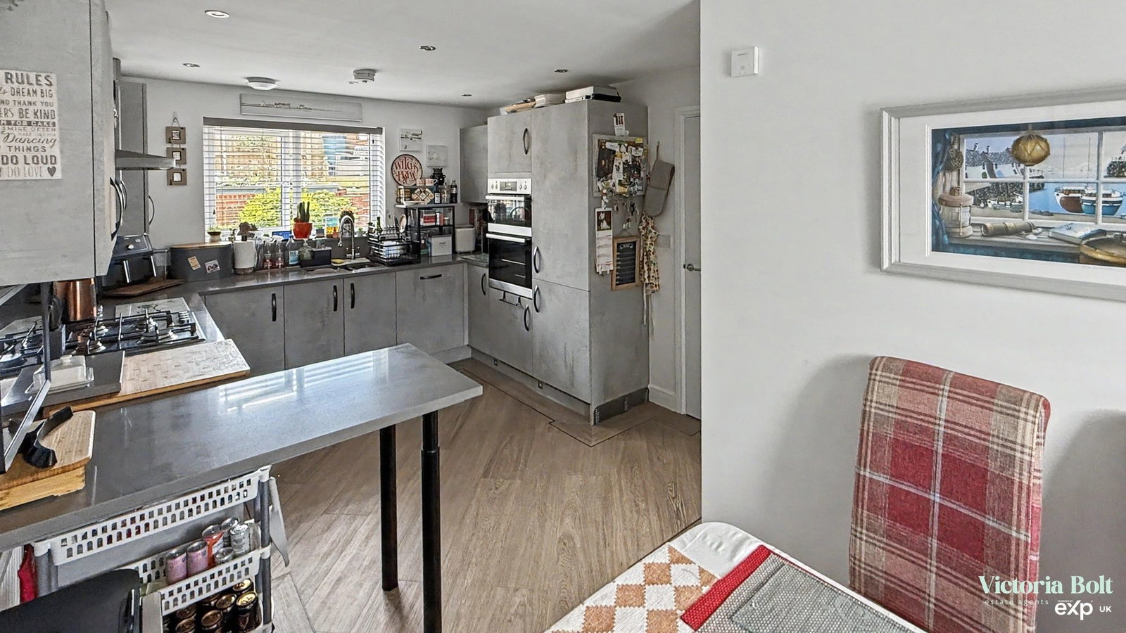 Detached House for sale in Newton Abbot, Mallow Place, Newton Abbot, 916 m²
