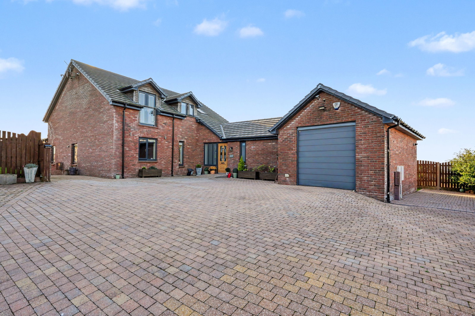 Bungalow for sale in Workington, Keys Brow, High Harrington, Workington, CA14 5RR, 2384 m²