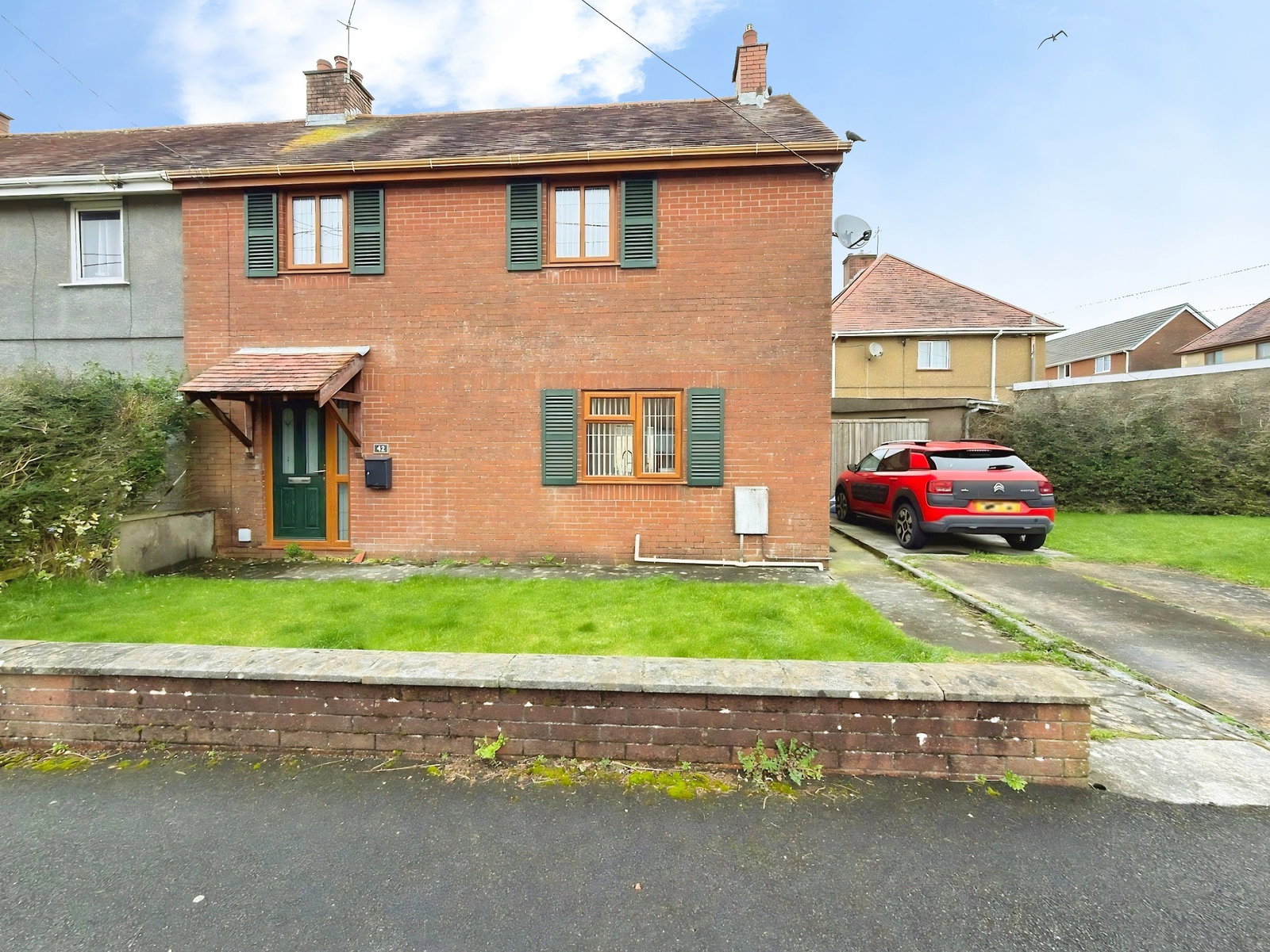 Semi Detached House in Swansea