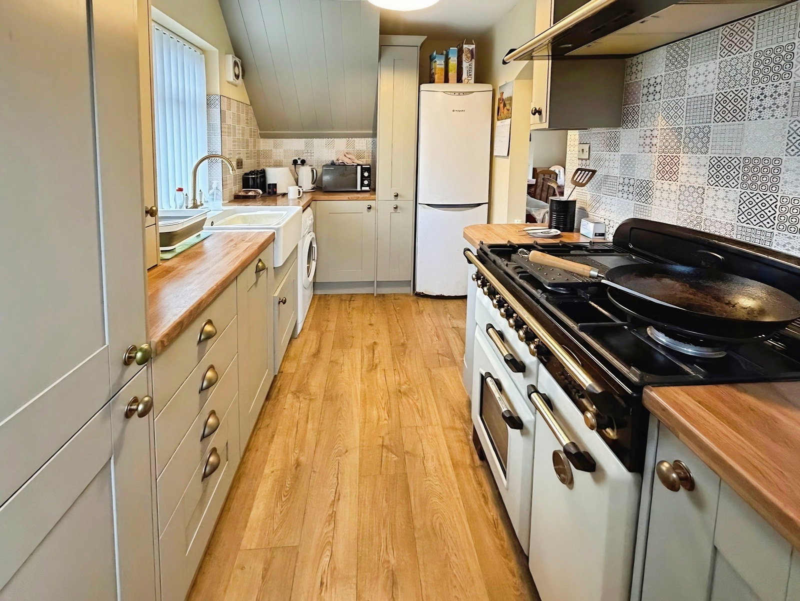 Semi Detached House in Swansea