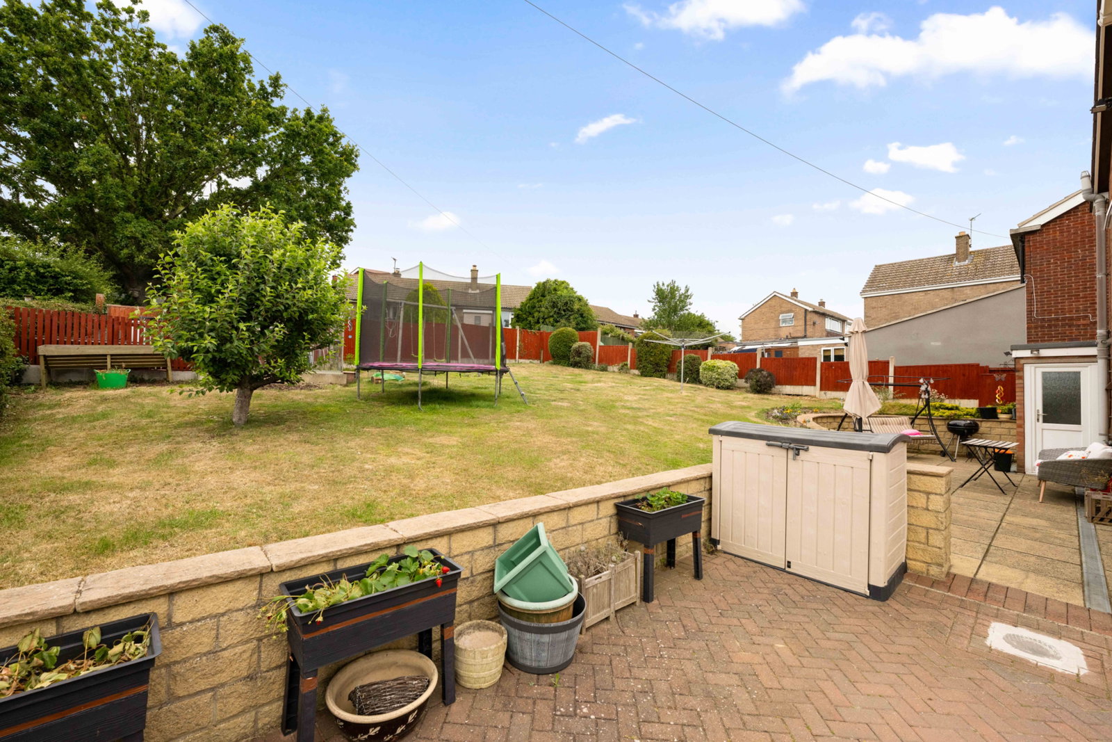 Detached House for sale in Grantham, The Haverlands on Gonerby Hill Foot, Grantham, 1628 m²