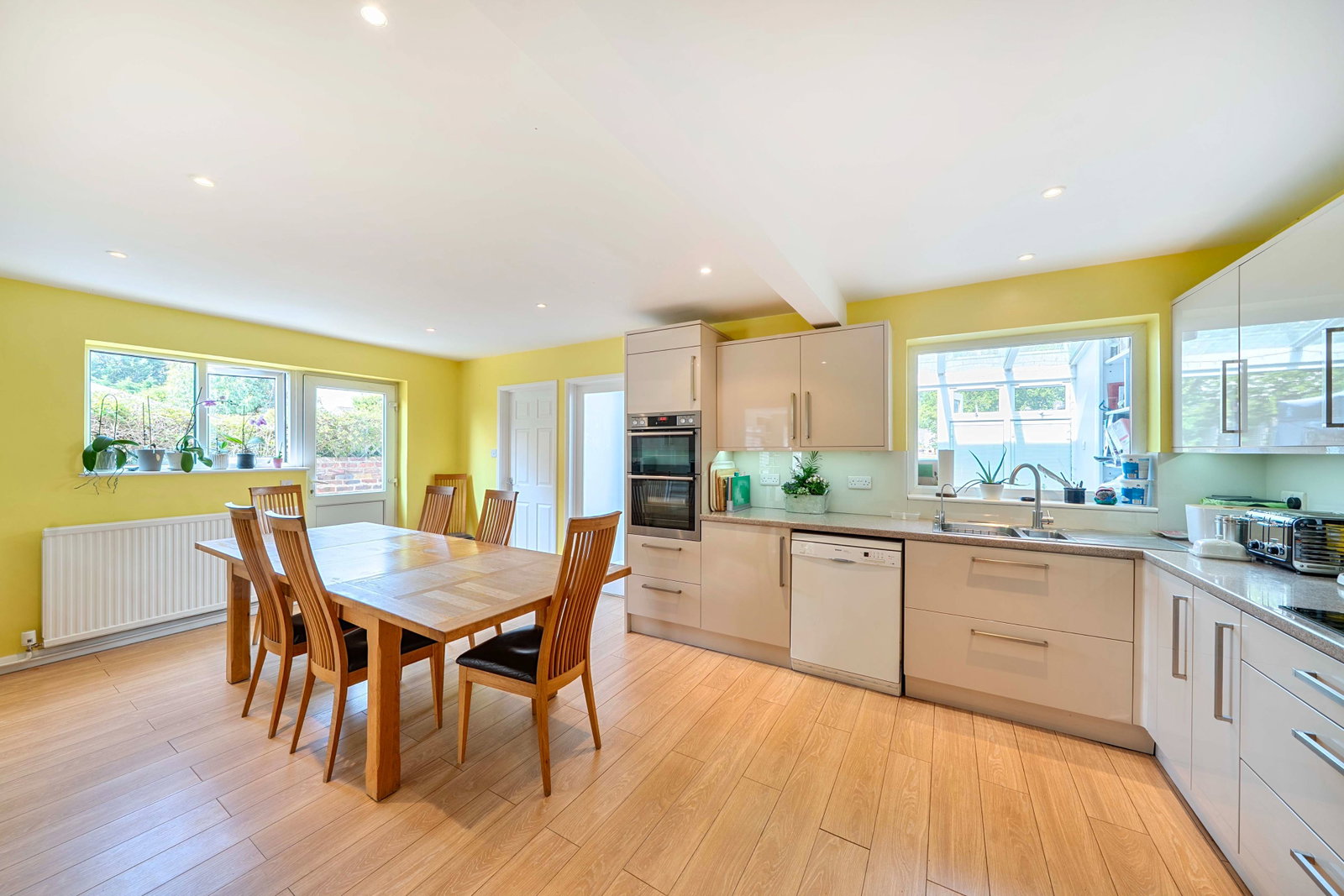 Detached House in Bushey