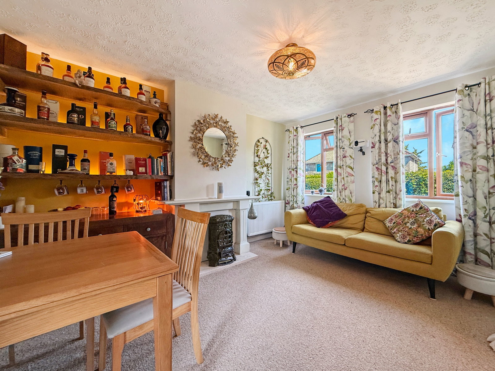 Semi Detached House in Chippenham