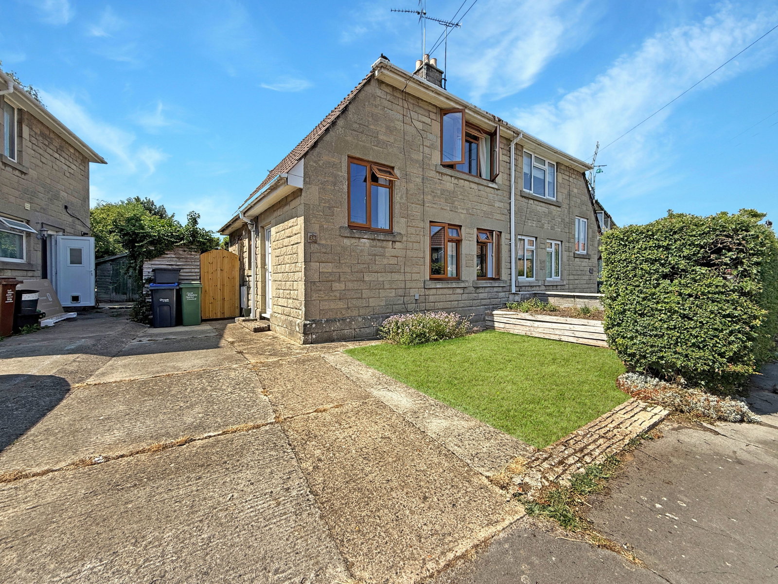 Semi Detached House in Chippenham
