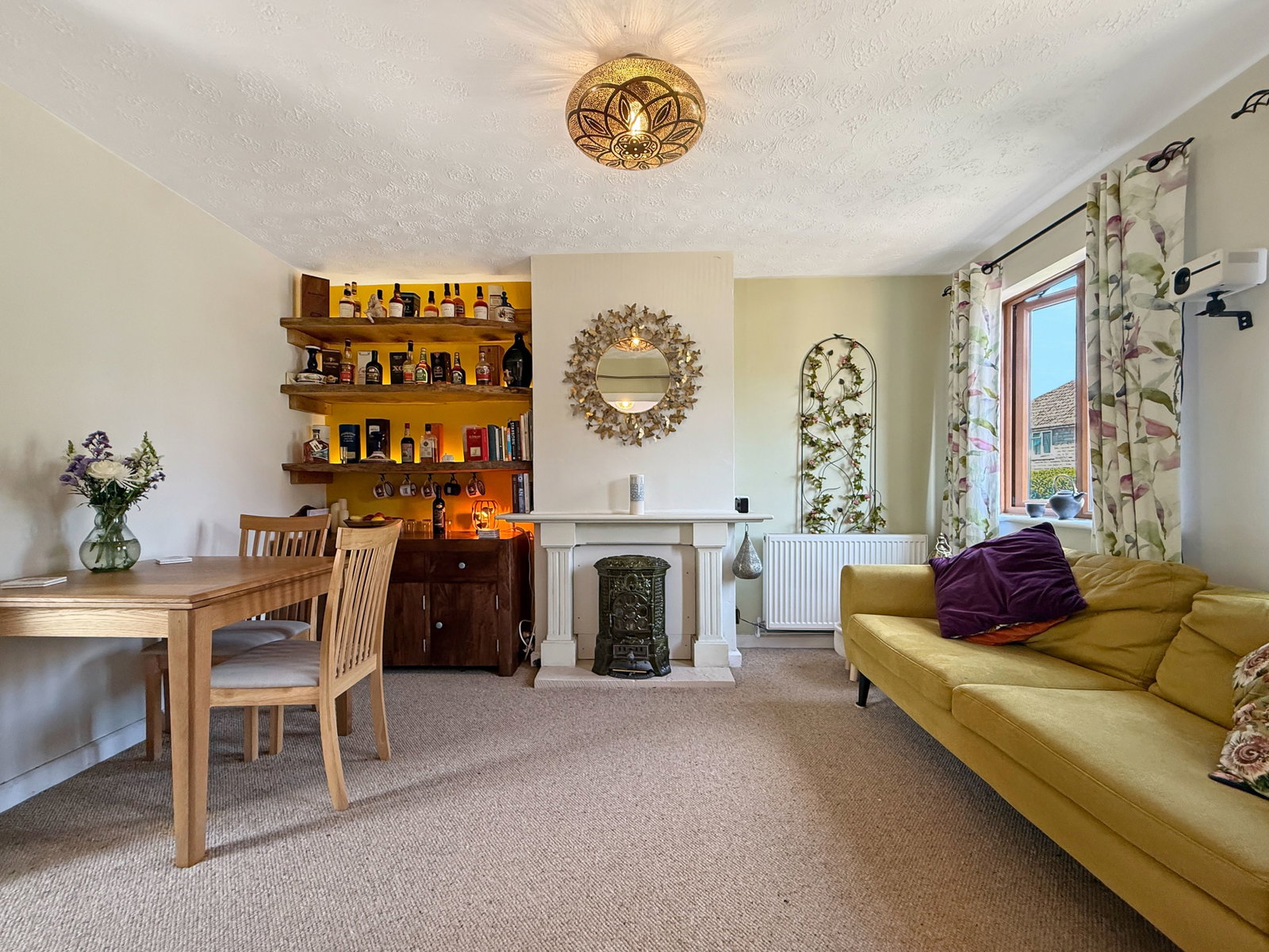 Semi Detached House in Chippenham
