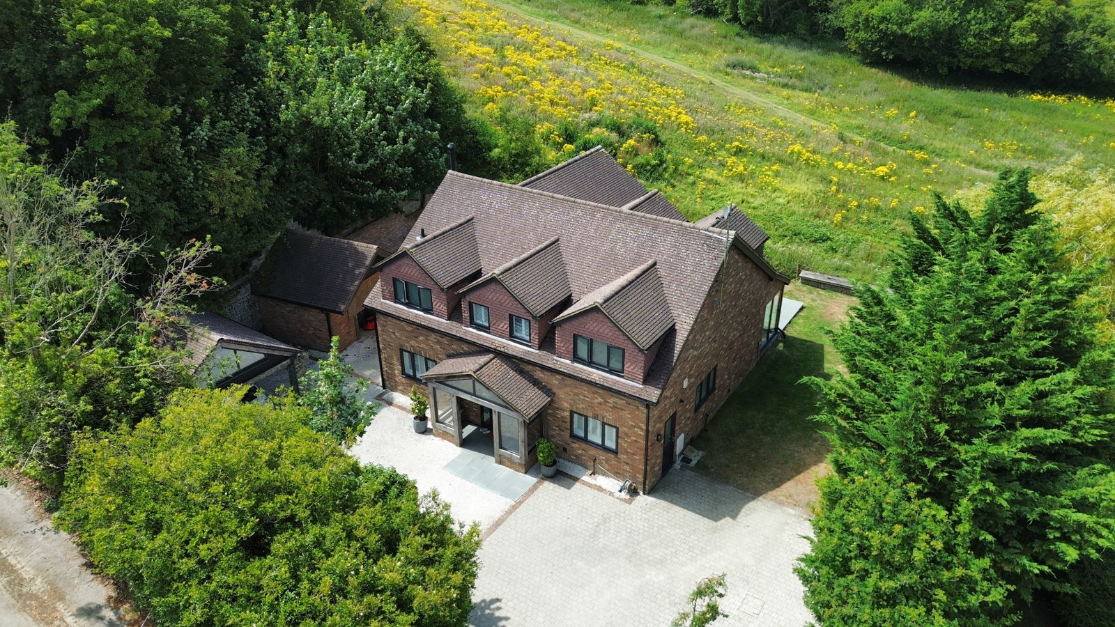 Detached House in Dover
