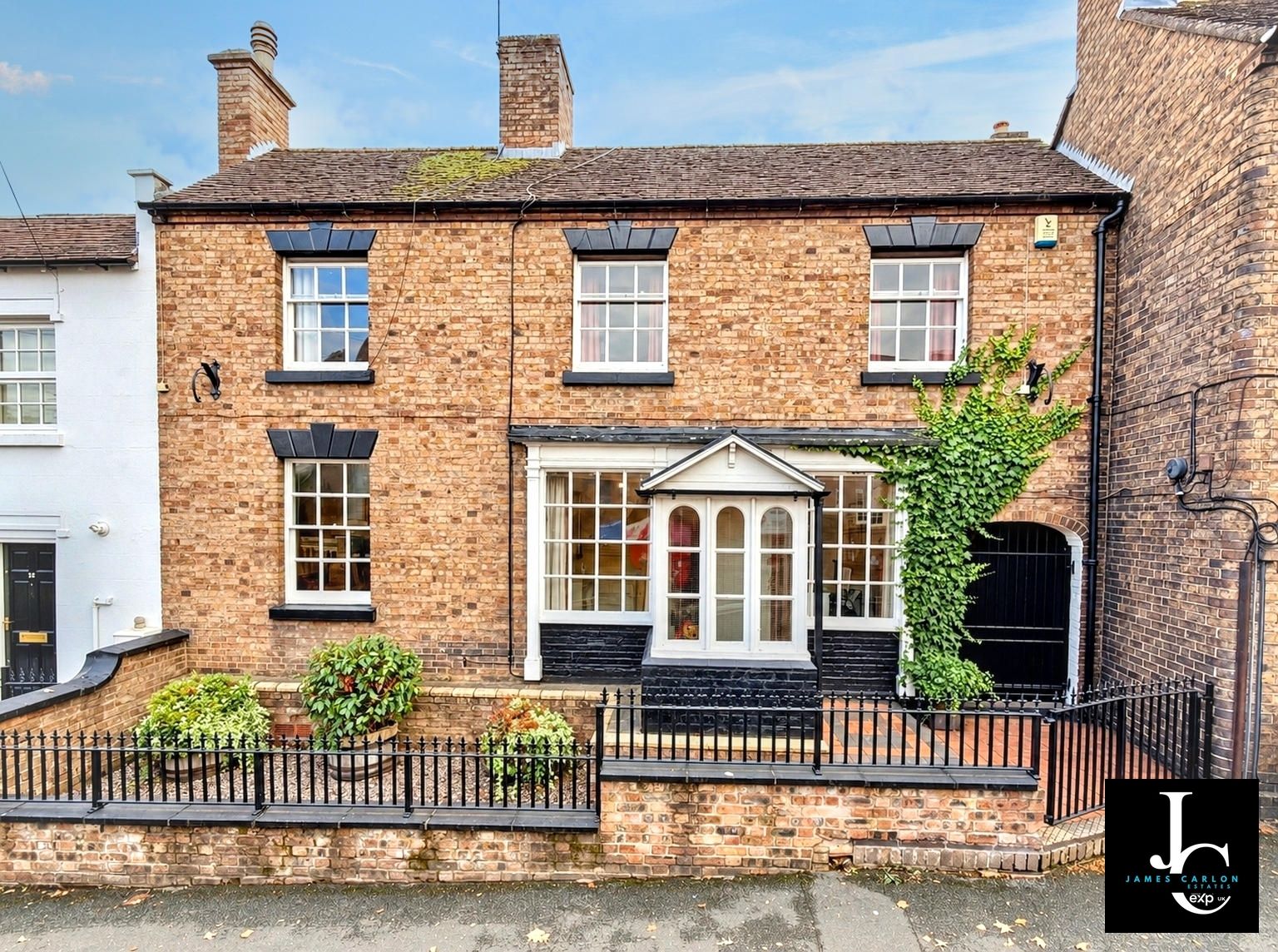 Semi Detached House for sale in Telford, High Street, Madeley, Telford, TF7 5AQ, 2398 m²