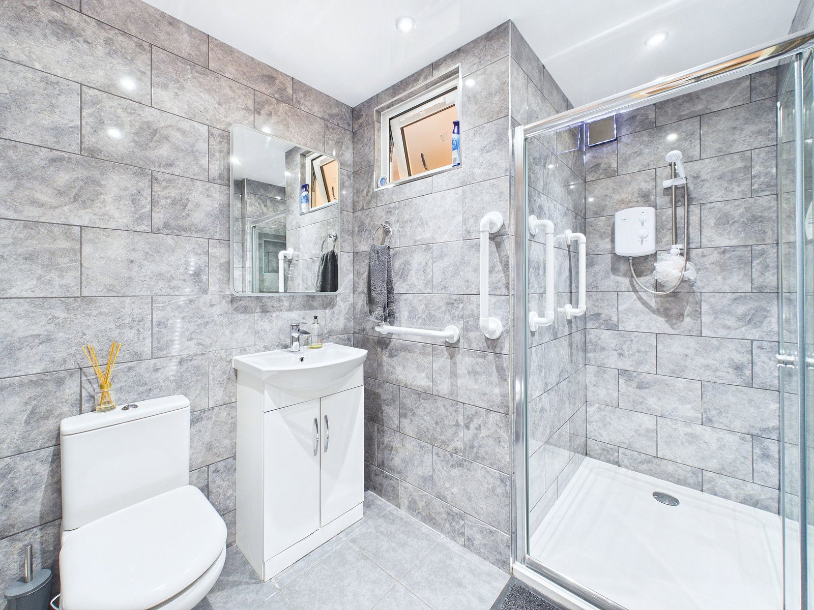Detached House in Leicester