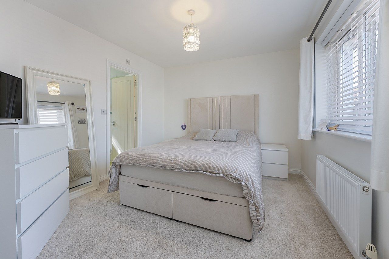 Semi Detached House in Crawley