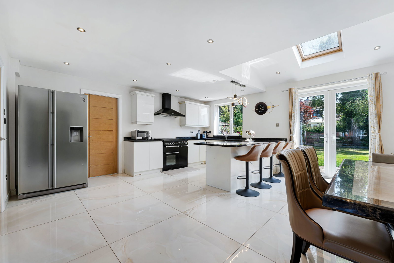 Detached House in Sale