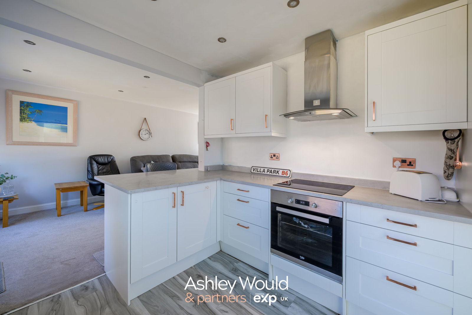 Detached House for sale in Kidderminster, Quantock Drive, Kidderminster, DY10 1RZ