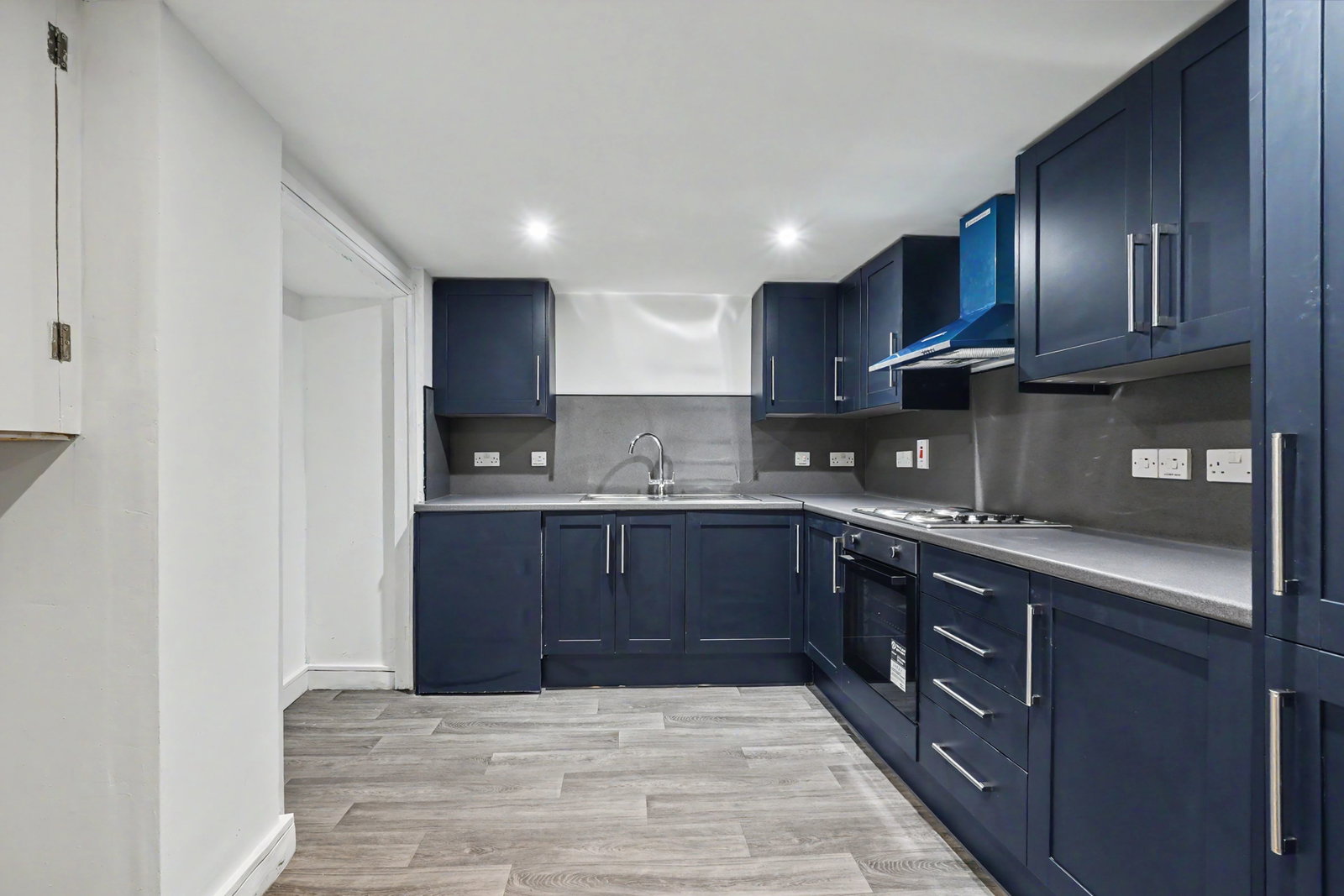Duplex Flat in Chatham