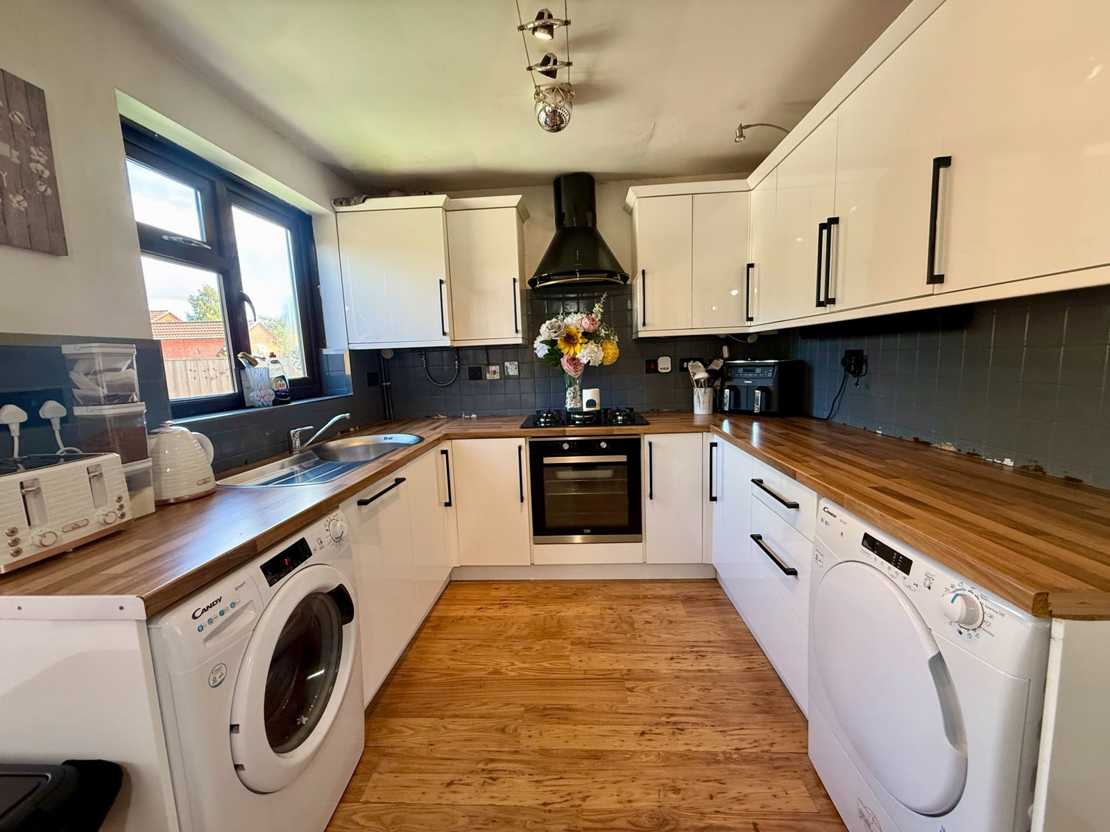 Semi Detached House for sale in Swadlincote, School Close, Albert Village