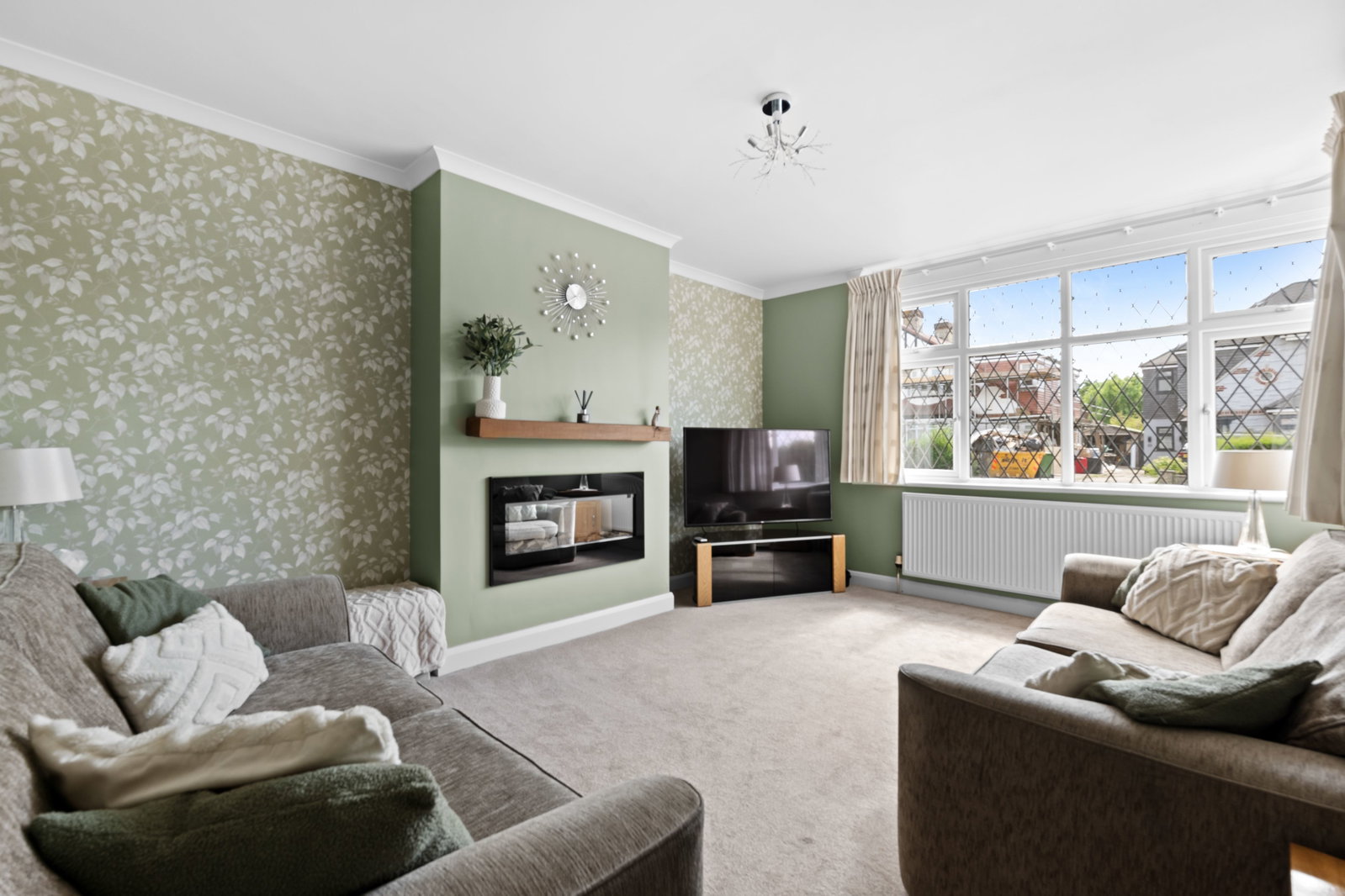 Semi Detached House in Epsom