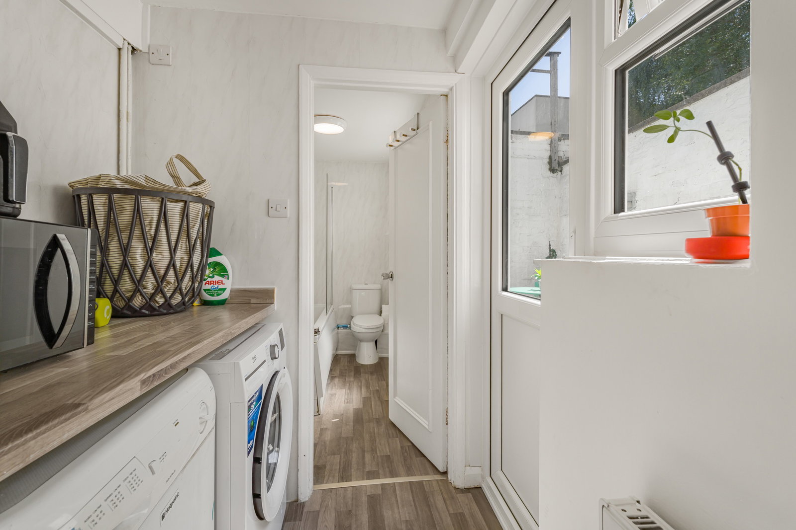 End Of Terrace House for sale in Cheltenham, Gloucester Place, Cheltenham, GL52
