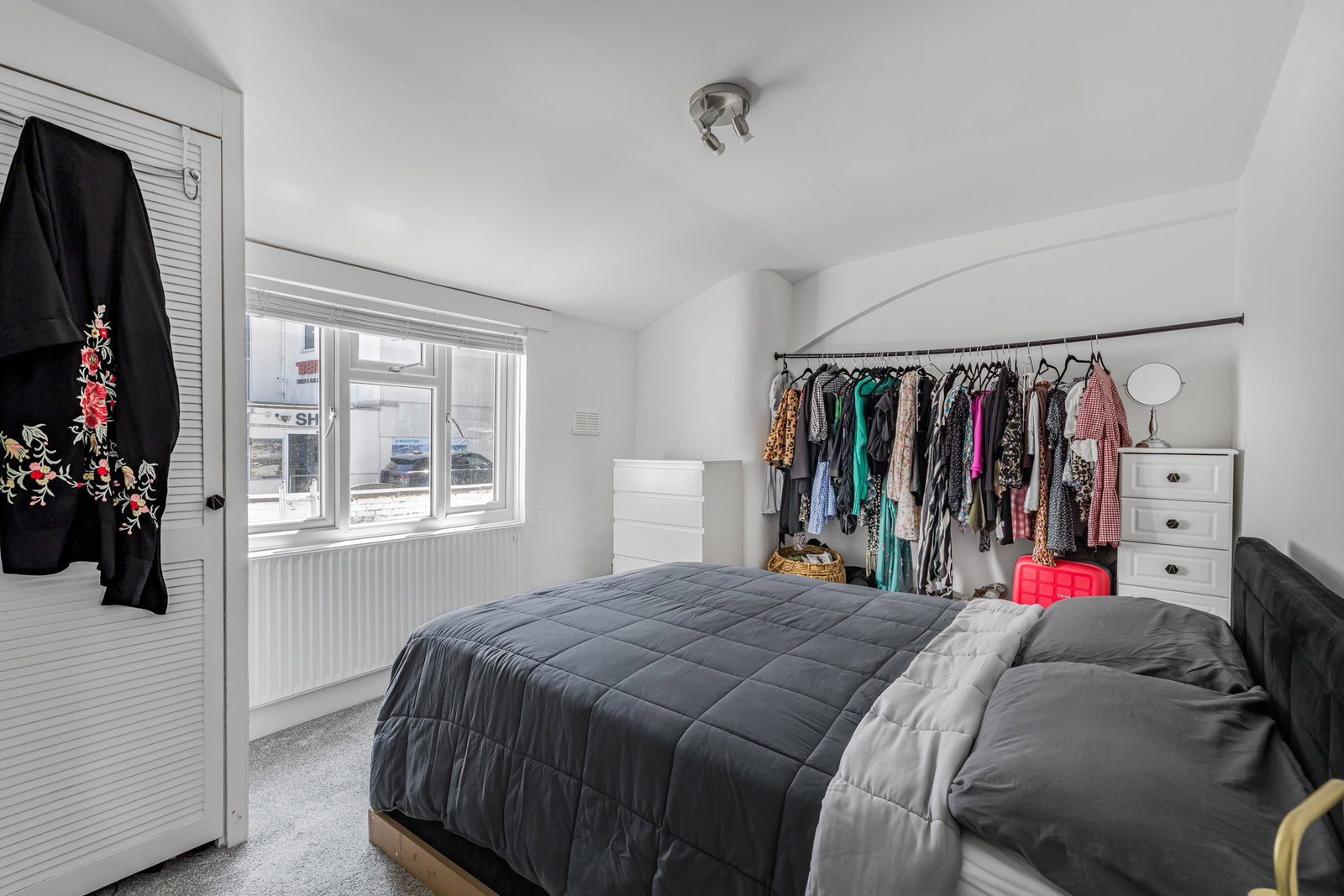 End Of Terrace House for sale in Cheltenham, Gloucester Place, Cheltenham, GL52