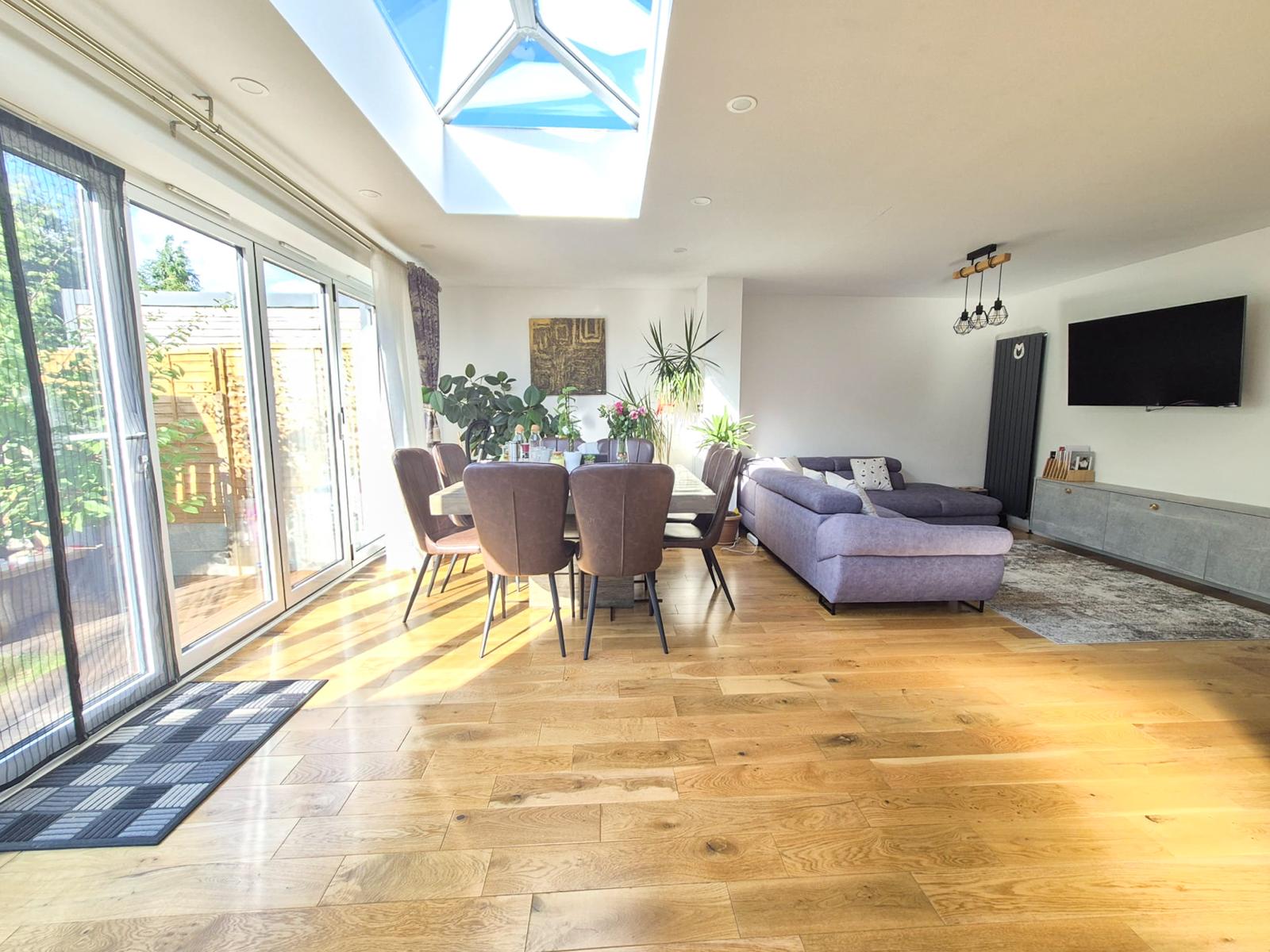 Semi Detached House in Dunstable