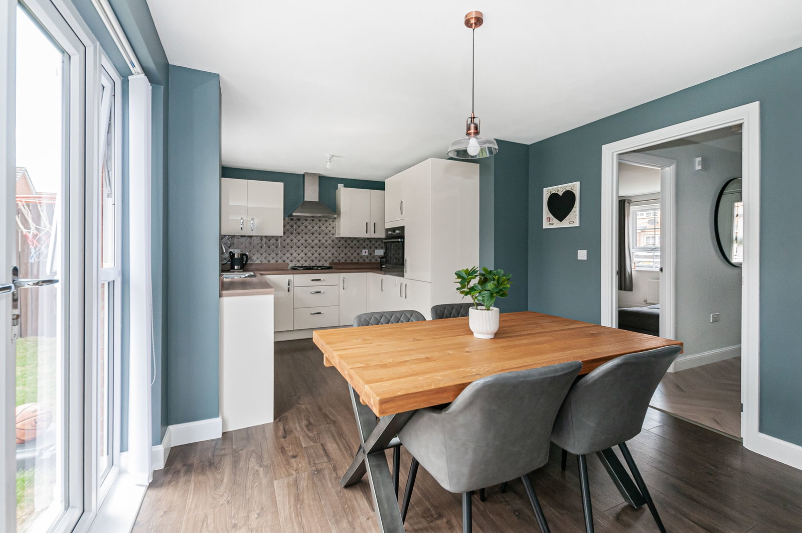 Detached House in Hull 5