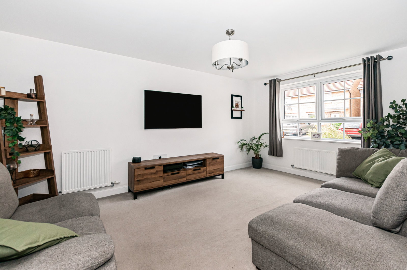 Detached House in Hull 3