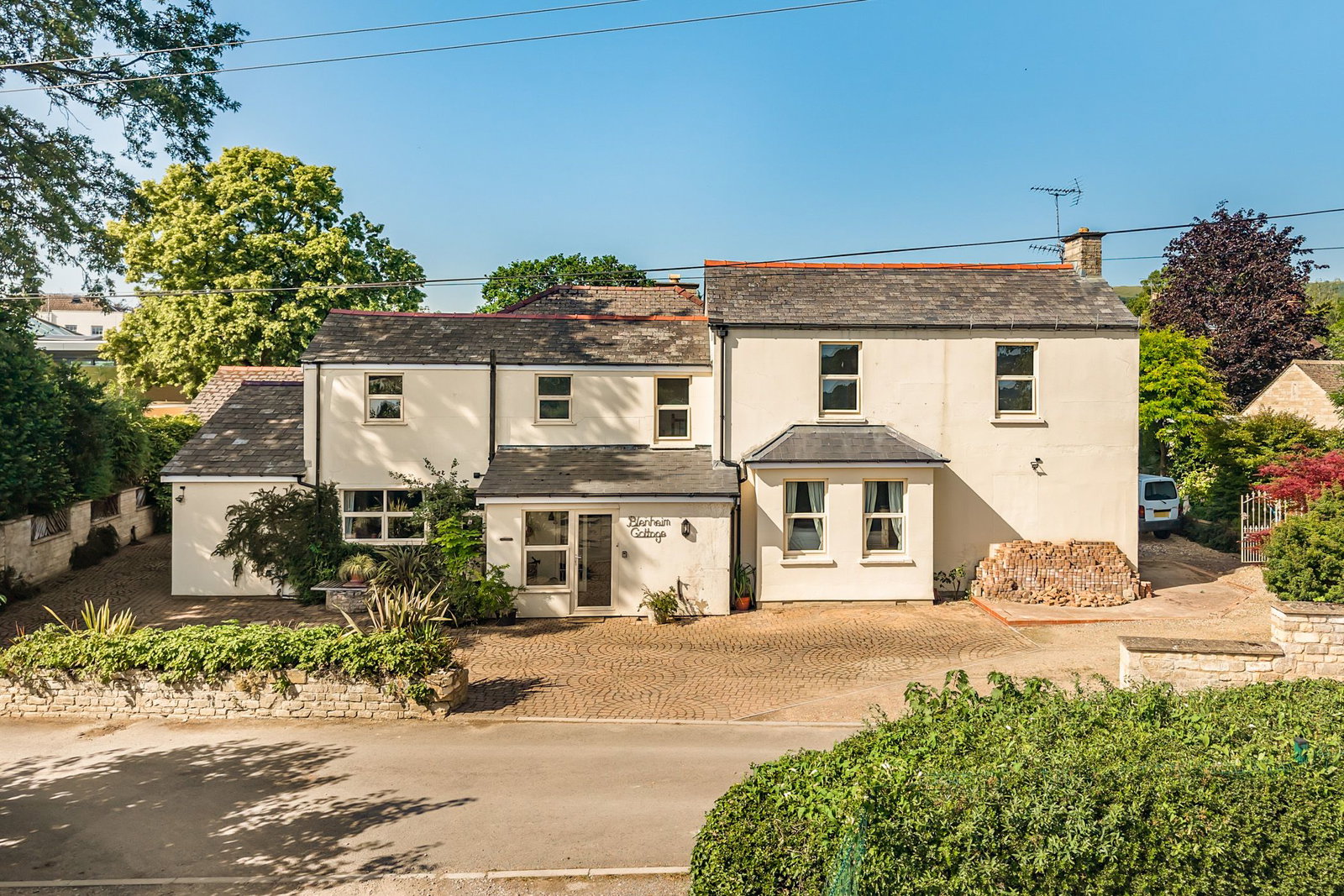 Detached House in Cheltenham