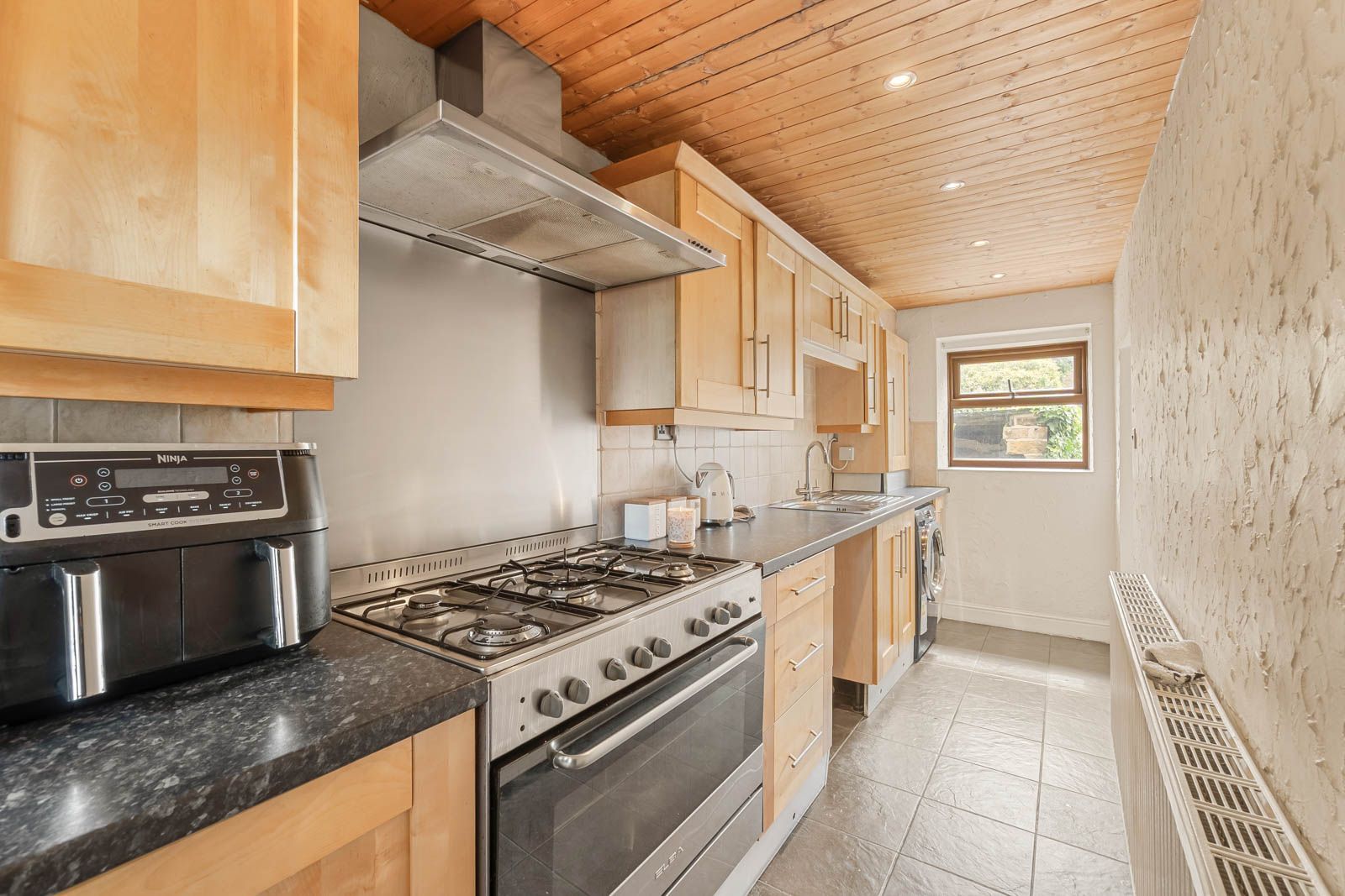 Semi Detached House in Bradford 4