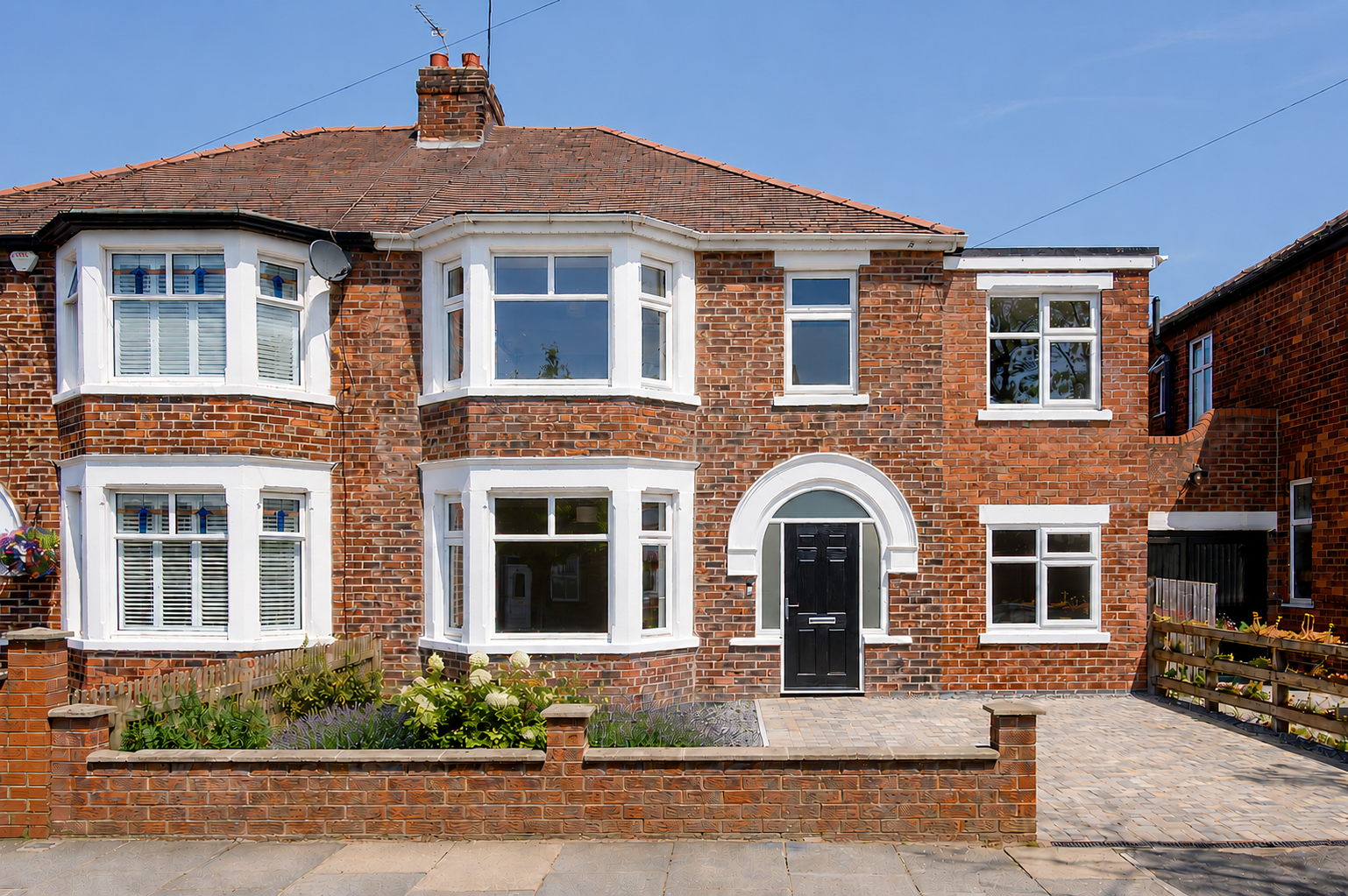 Semi Detached House in York