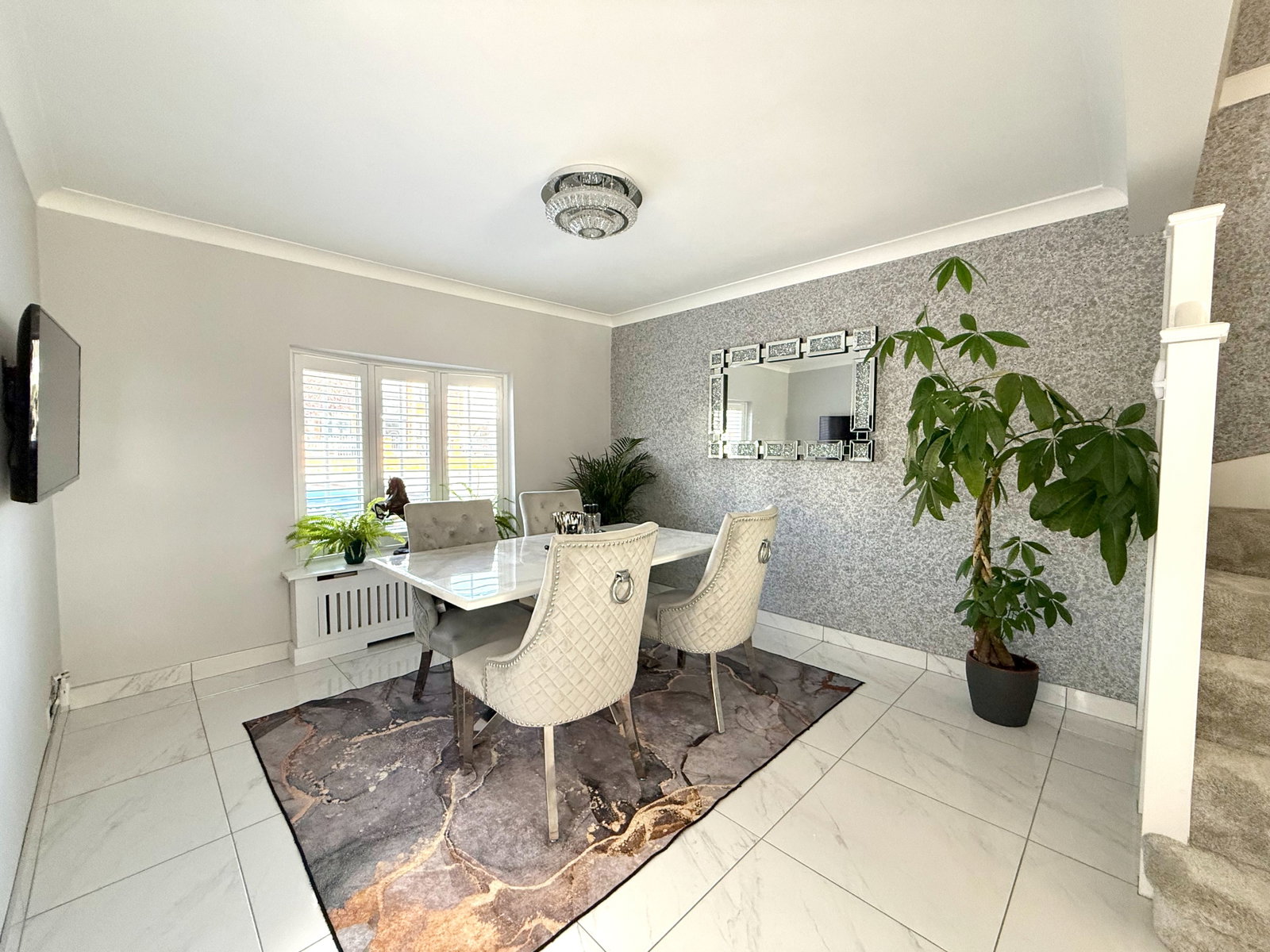 Semi Detached House in Hornchurch