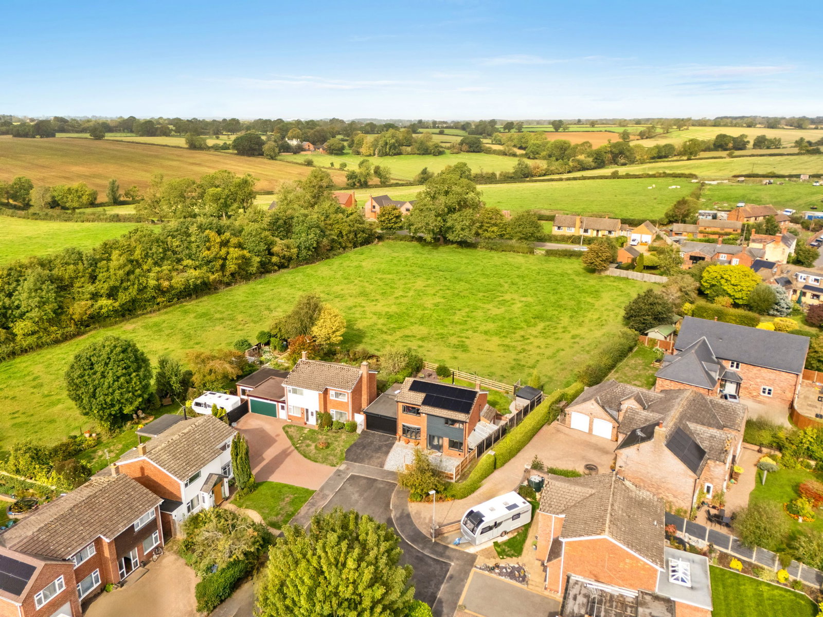 Detached House for sale in Lutterworth, Chapel Fields, Swinford, Lutterworth, LE17 6BS, 1871 m²