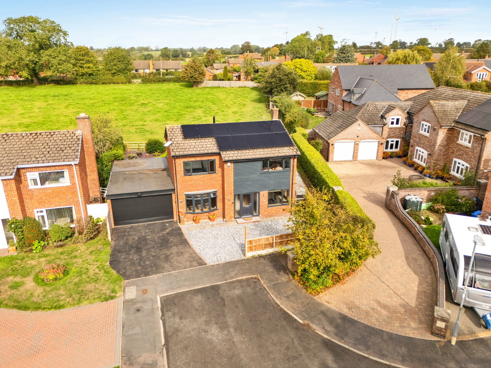 Detached House for sale in Lutterworth, Chapel Fields, Swinford, Lutterworth, LE17 6BS, 1871 m²