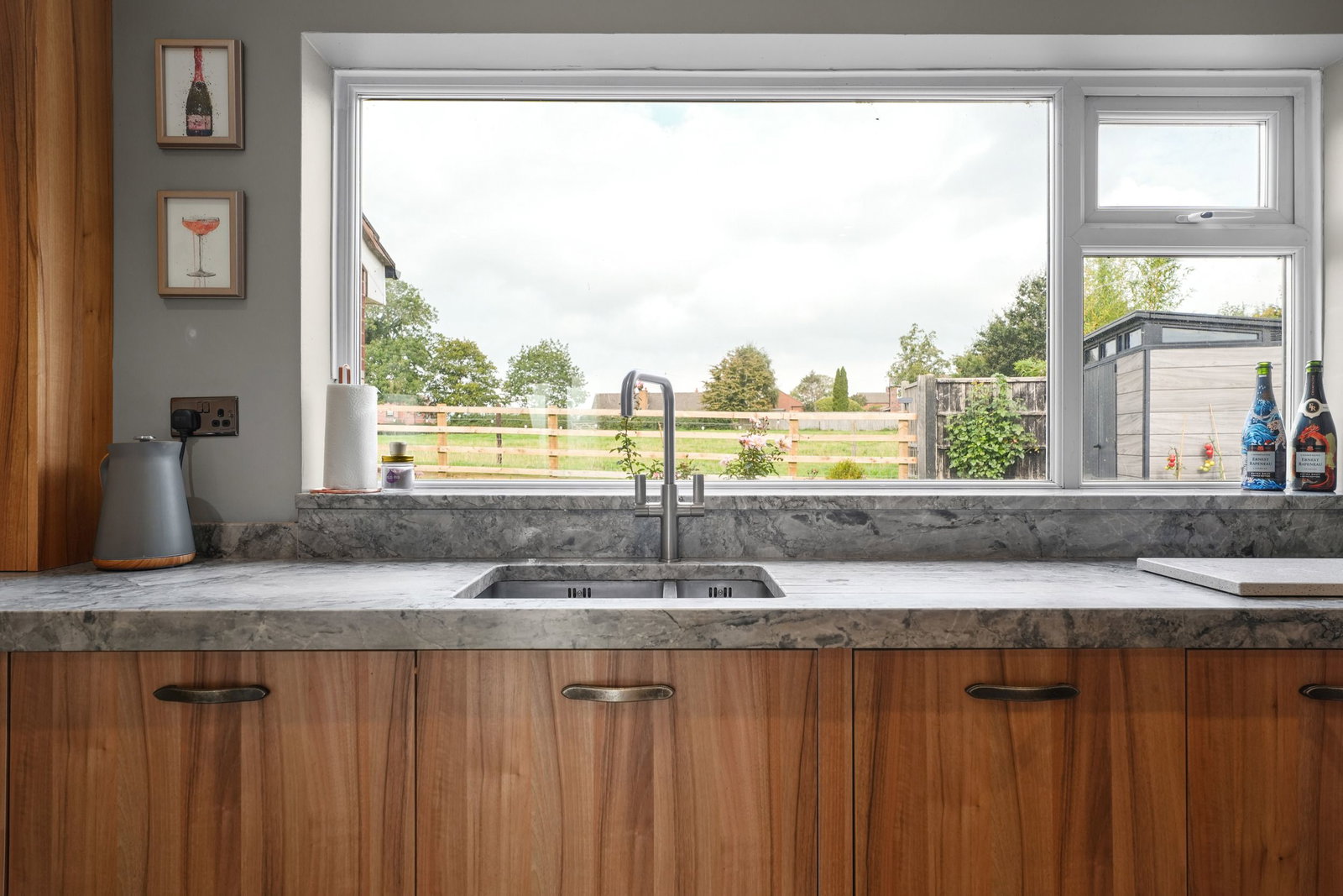 Detached House for sale in Lutterworth, Chapel Fields, Swinford, Lutterworth, LE17 6BS, 1871 m²
