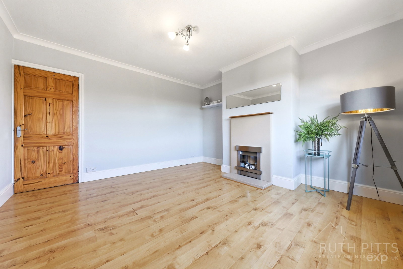 End Of Terrace House in Wakefield