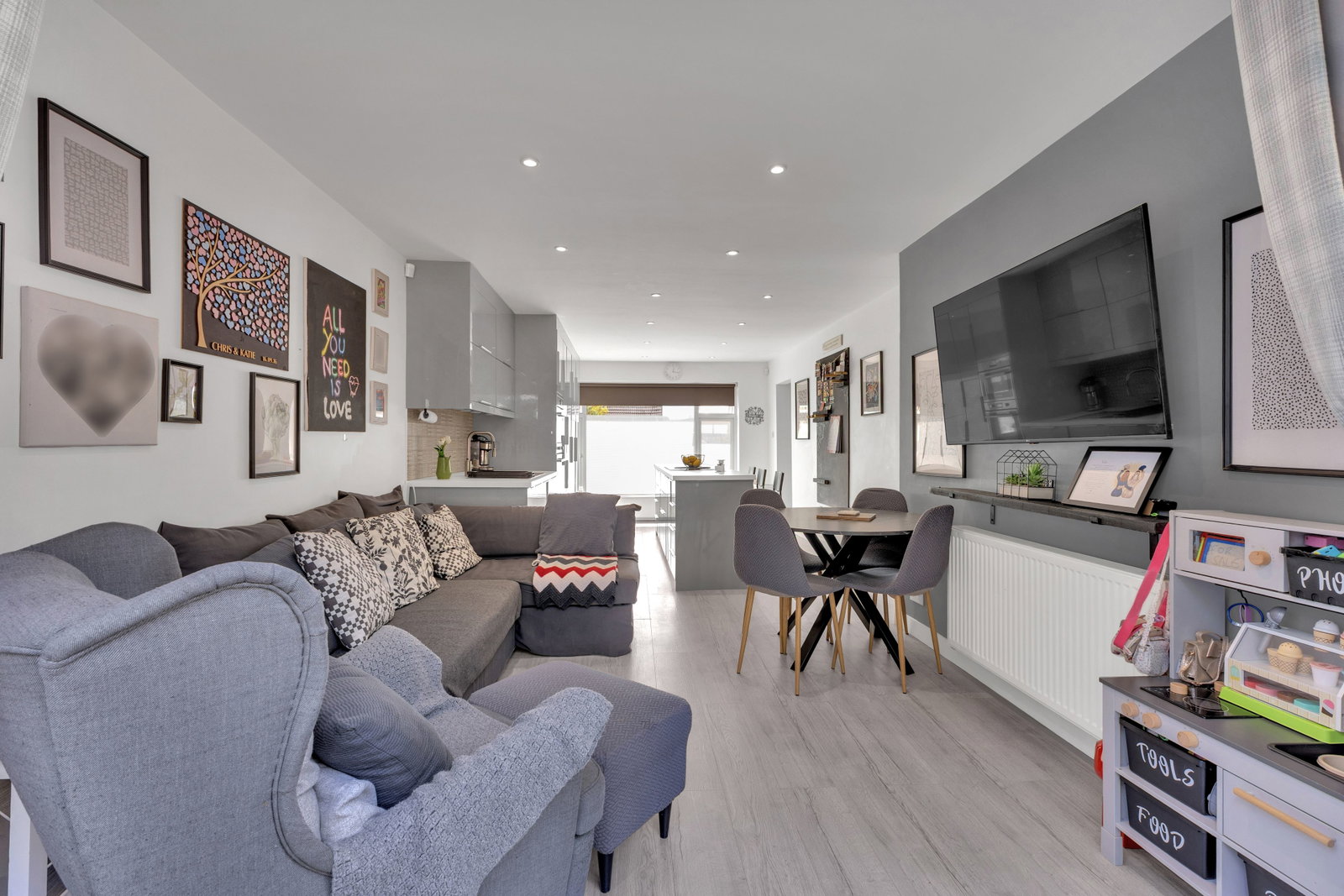Semi Detached House in Dunstable