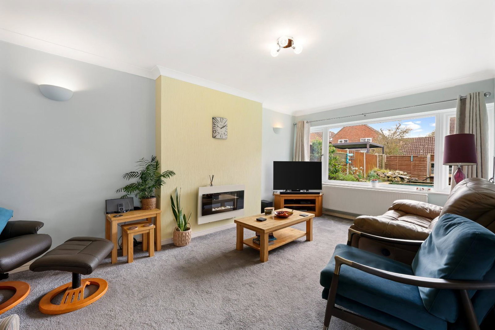 Semi Detached House in Colchester