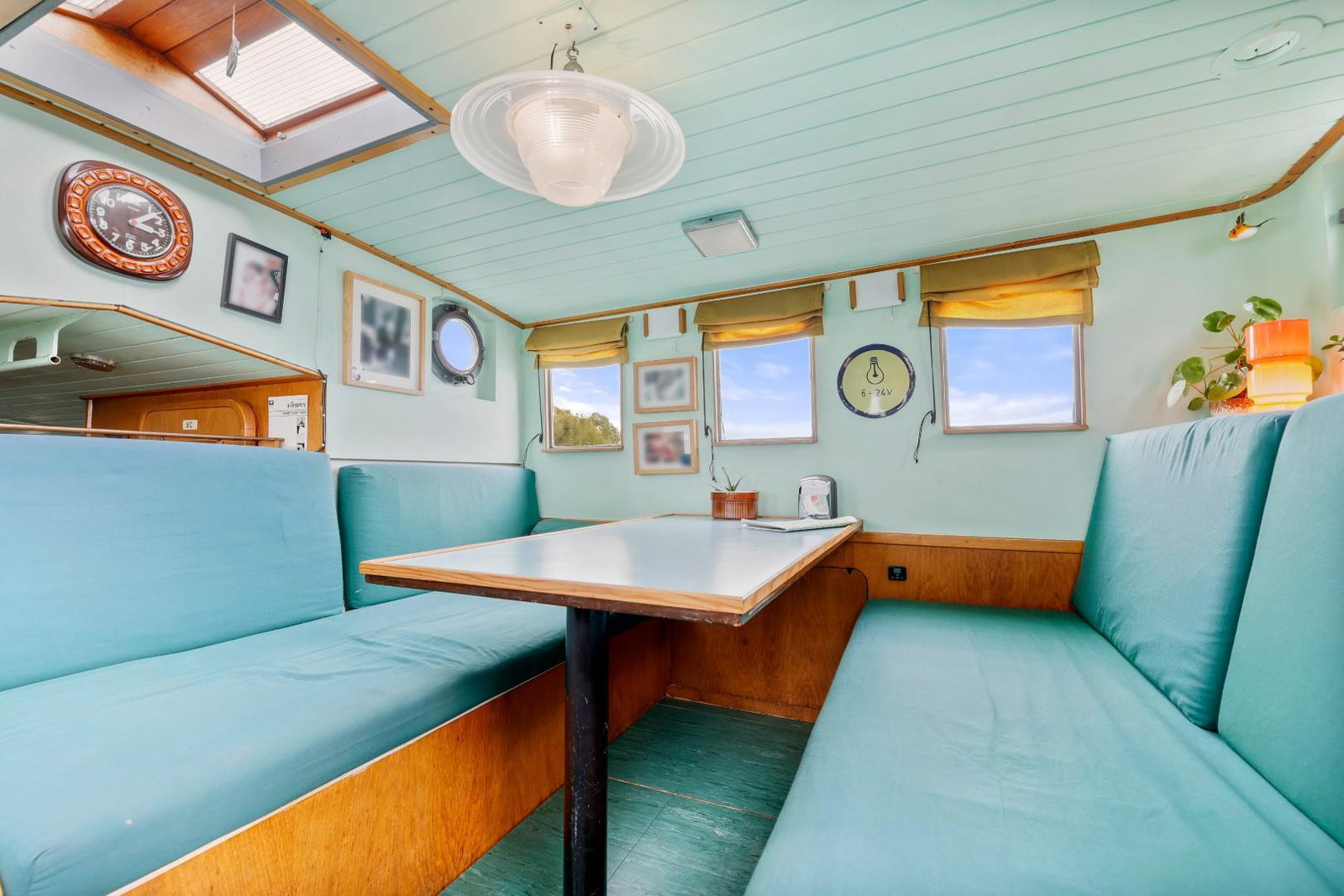 House Boat in Colchester