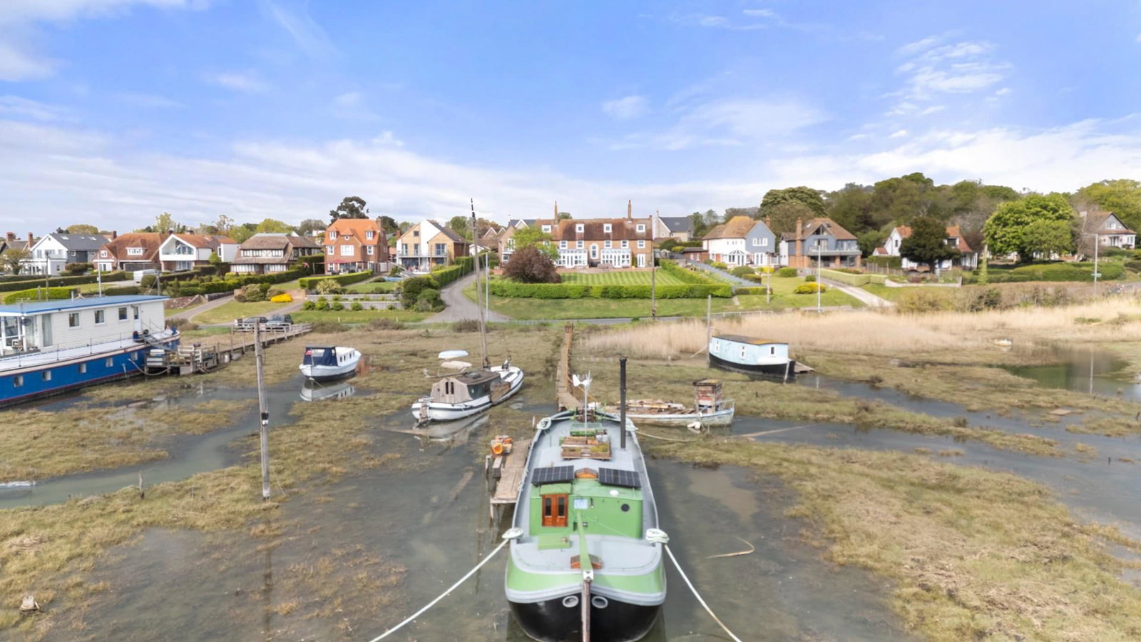 House Boat in Colchester