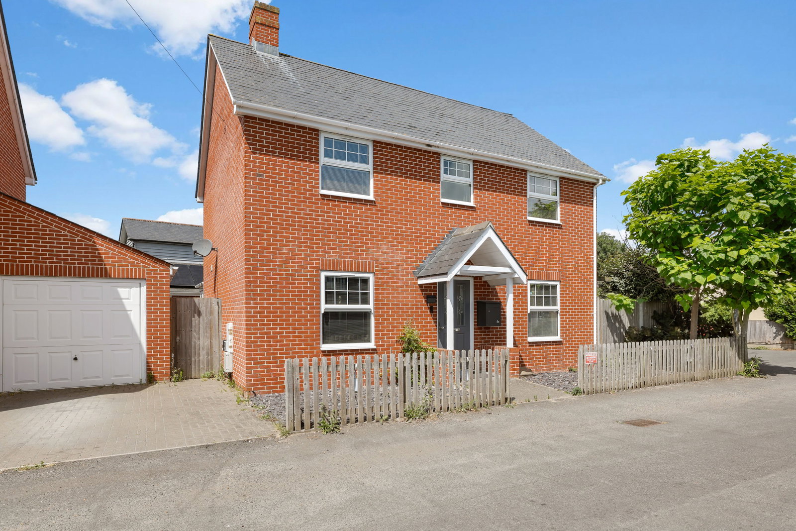 Detached House in Colchester
