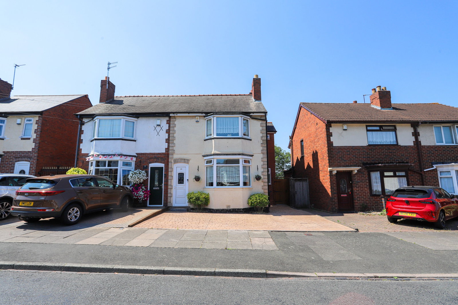 Semi Detached House in Tipton