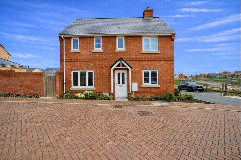 Semi Detached House in Ipswich