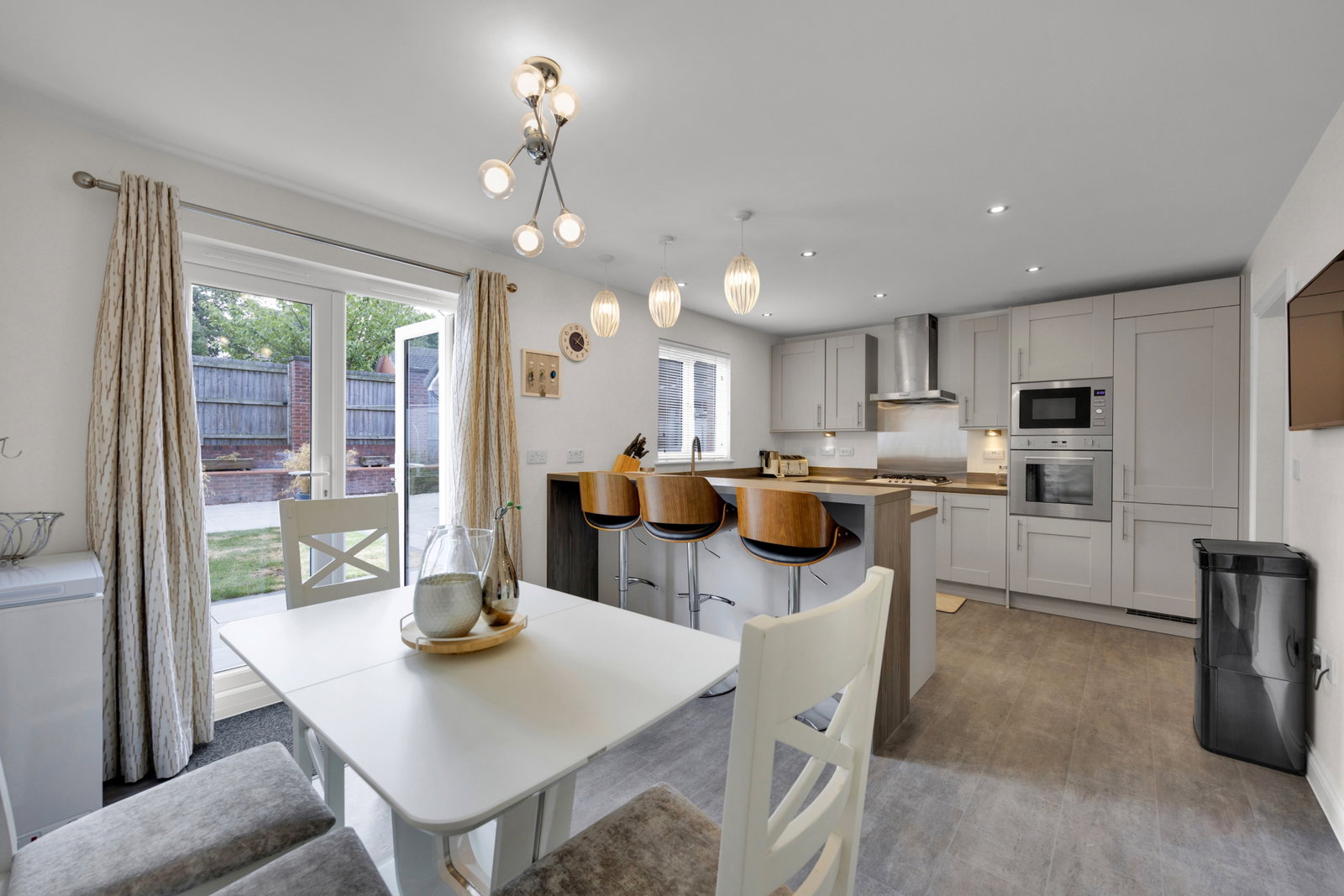 Detached House in Crewe 5