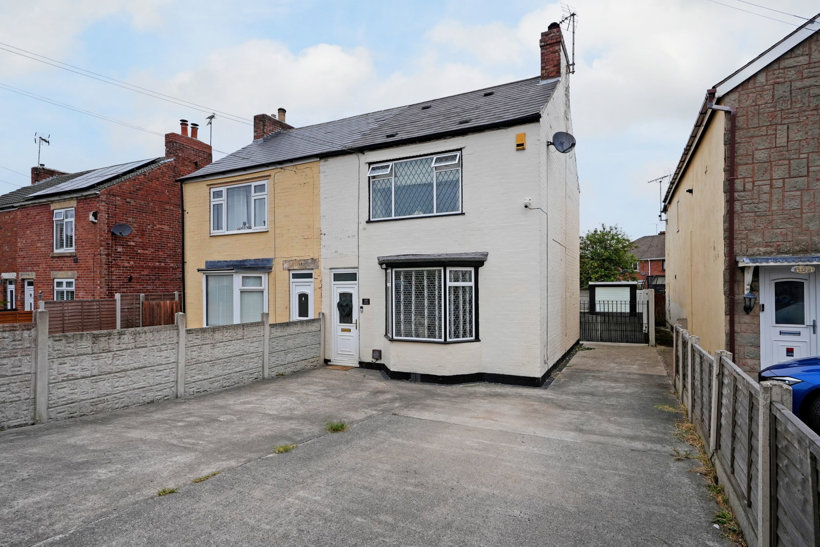 Semi Detached House in Chesterfield