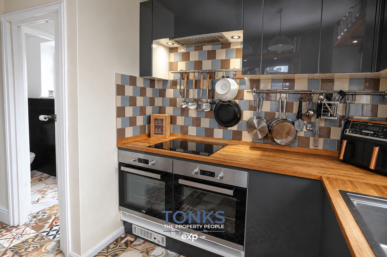 Semi Detached House in Halesowen