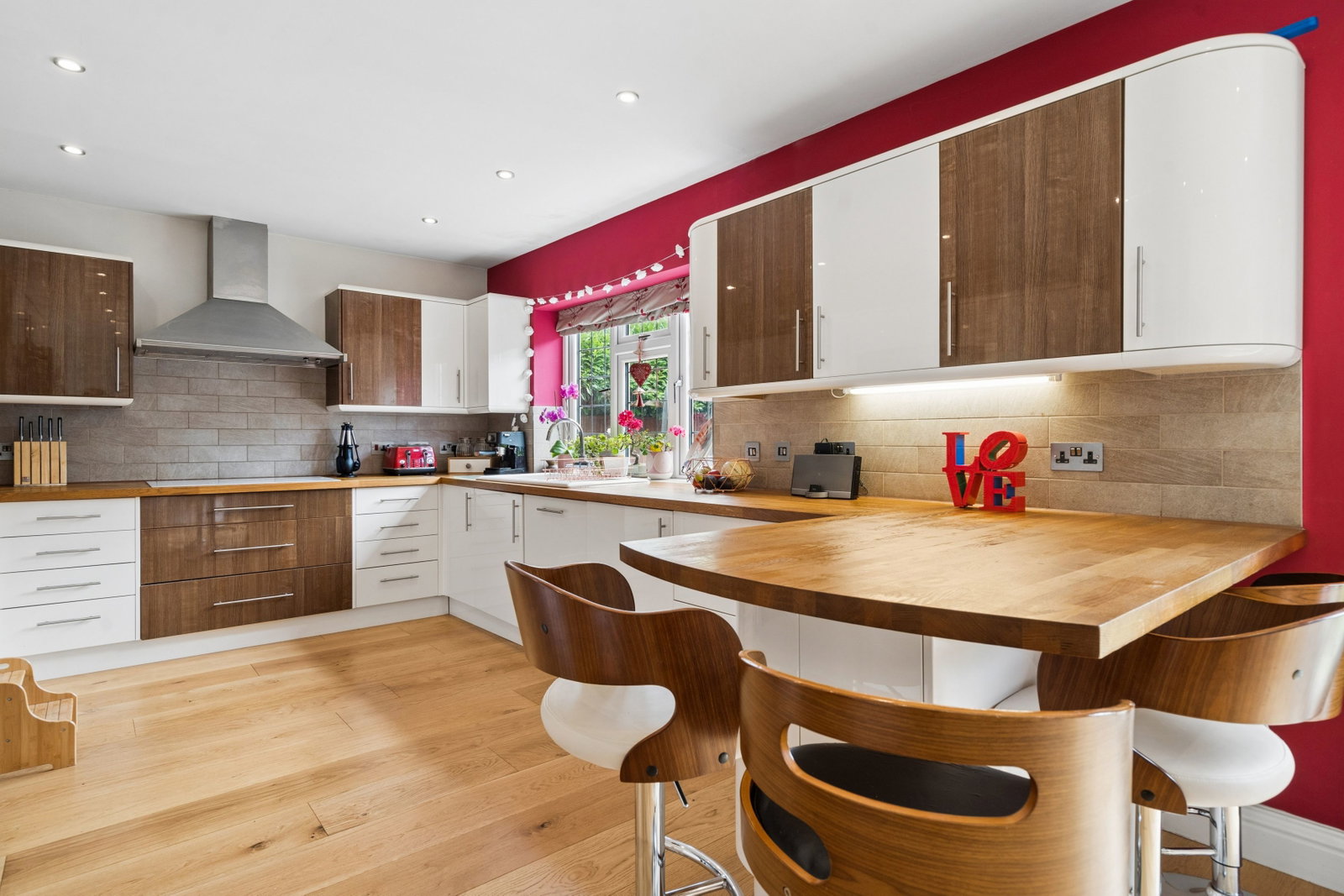 Detached House for sale in Chalfont St. Giles, Sussex Close, Chalfont St Giles, Buckinghamshire HP8 4PP