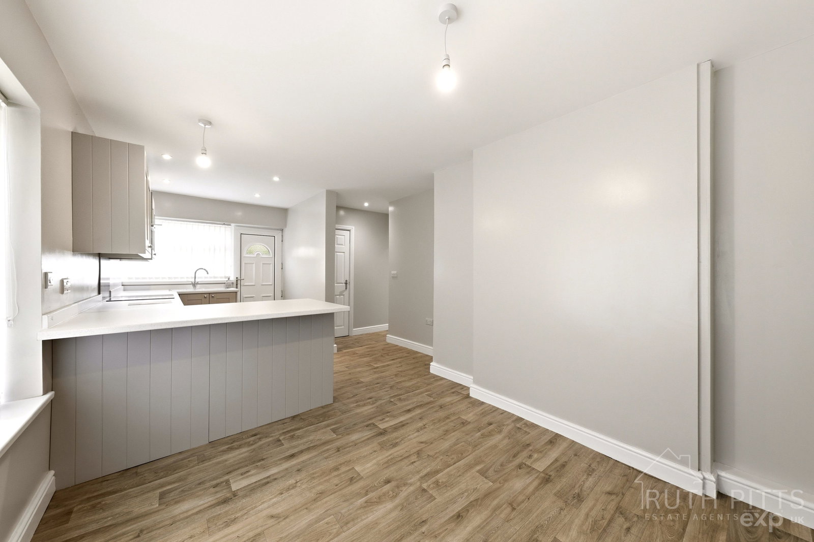 Semi Detached House in Pontefract