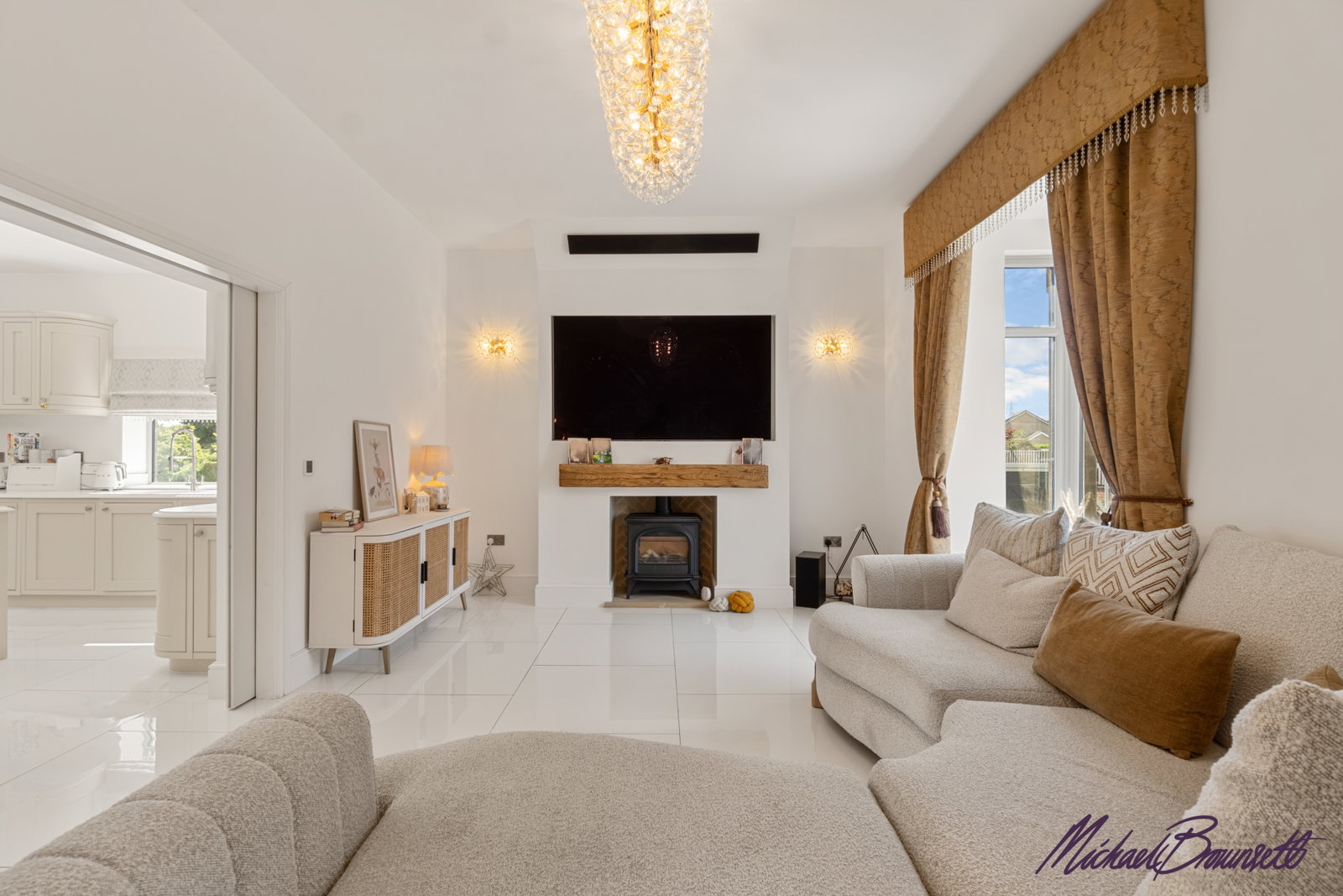 Semi Detached House in Halifax