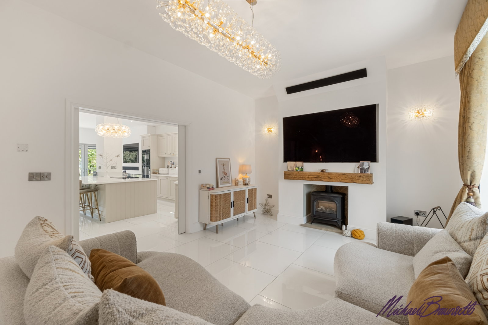 Semi Detached House in Halifax