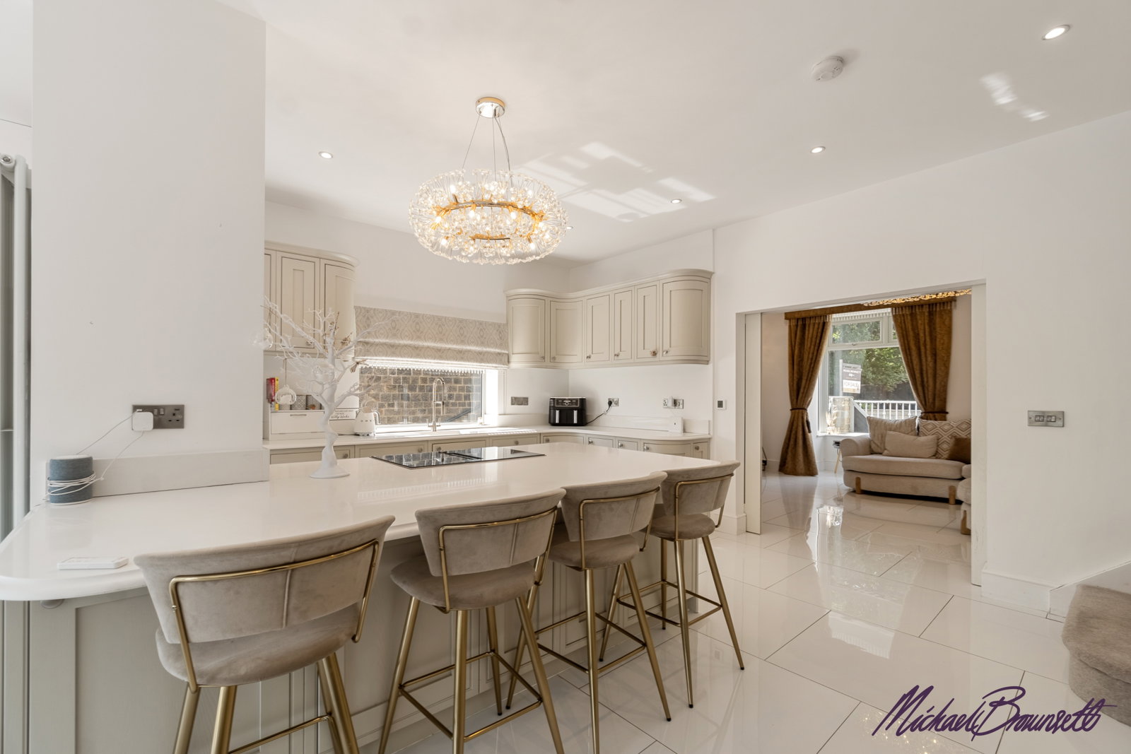Semi Detached House for sale in Halifax, Green Lane, Shelf, Halifax, HX3 7TR, 1270 m²