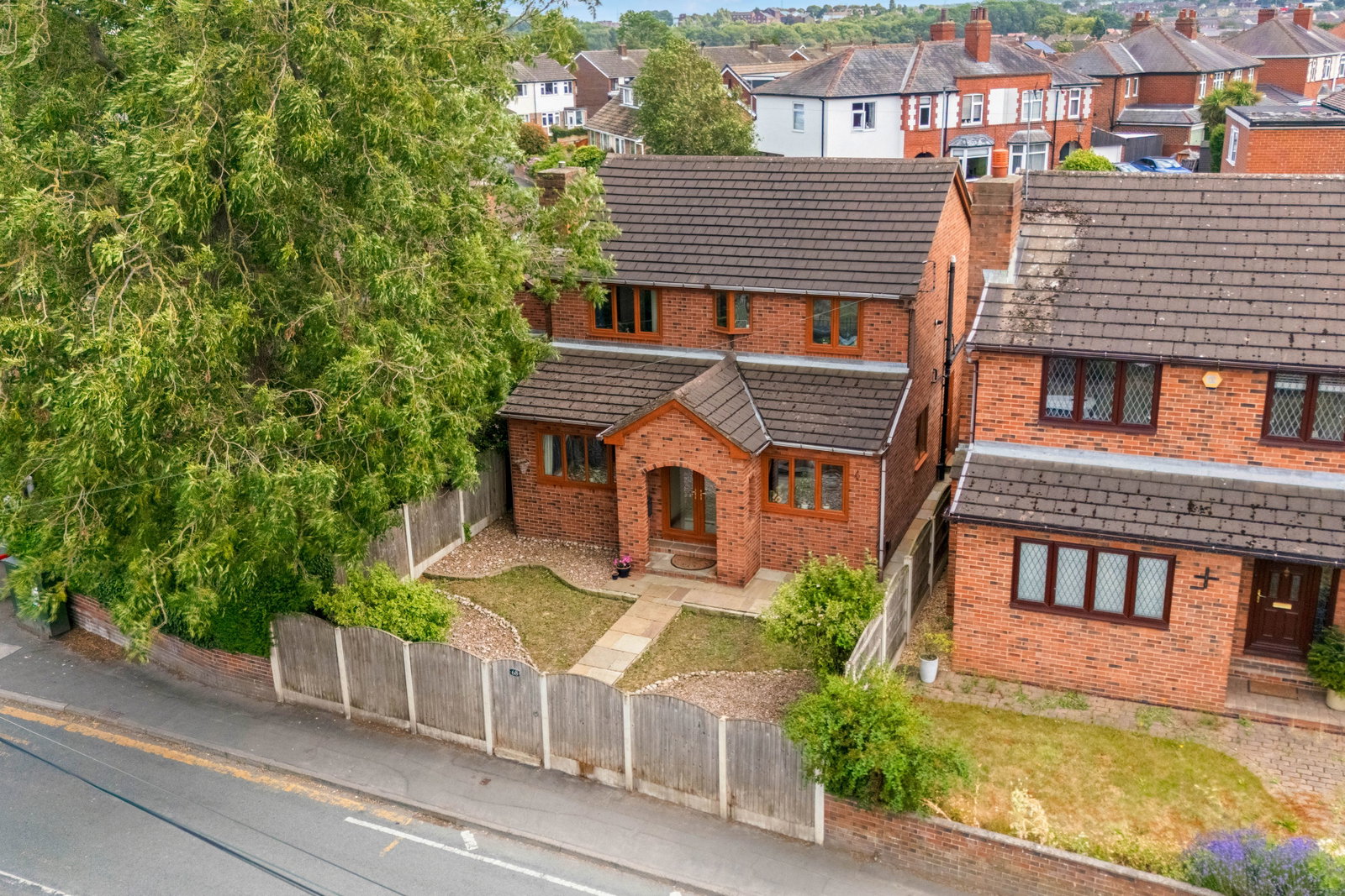 Detached House for sale in Altofts, Church Road, Altofts, 1272 m²