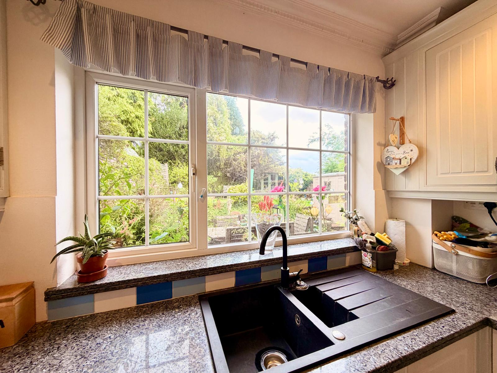 Semi Detached House for sale in Maidstone, Mill Lane, Wateringbury, ME18 5PE, 1403 m²