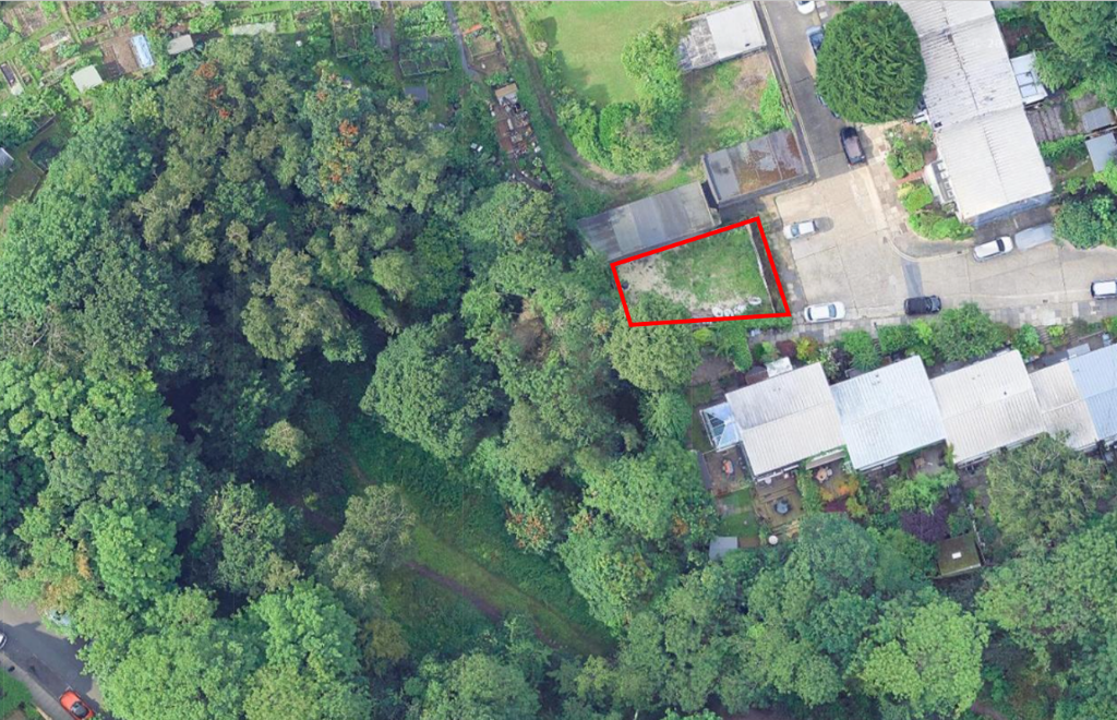 Plot in London